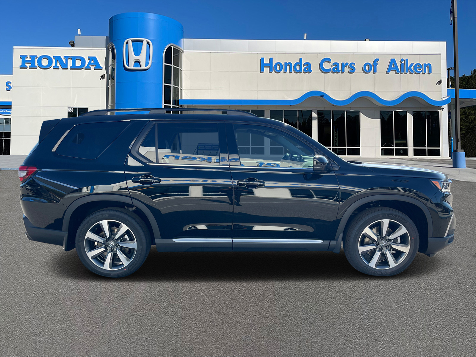 2025 Honda Pilot Touring 8