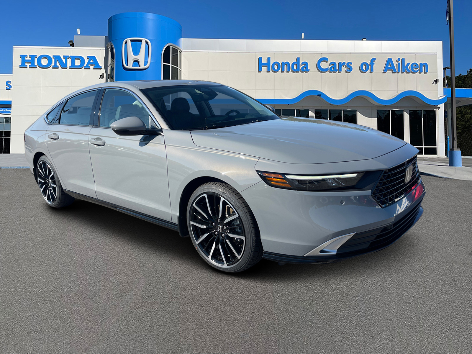 2025 Honda Accord Hybrid Touring 1