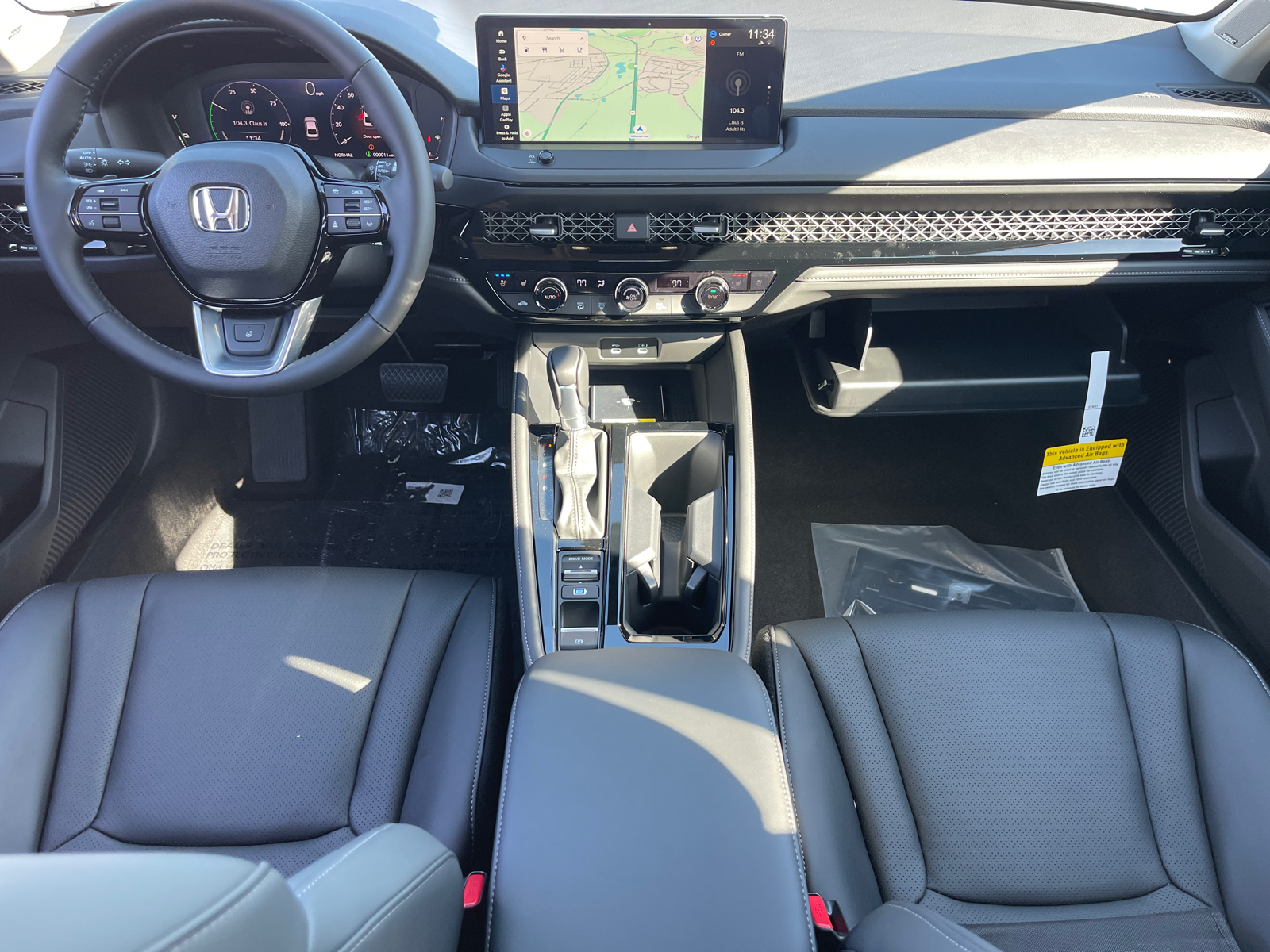 2025 Honda Accord Hybrid Touring 12