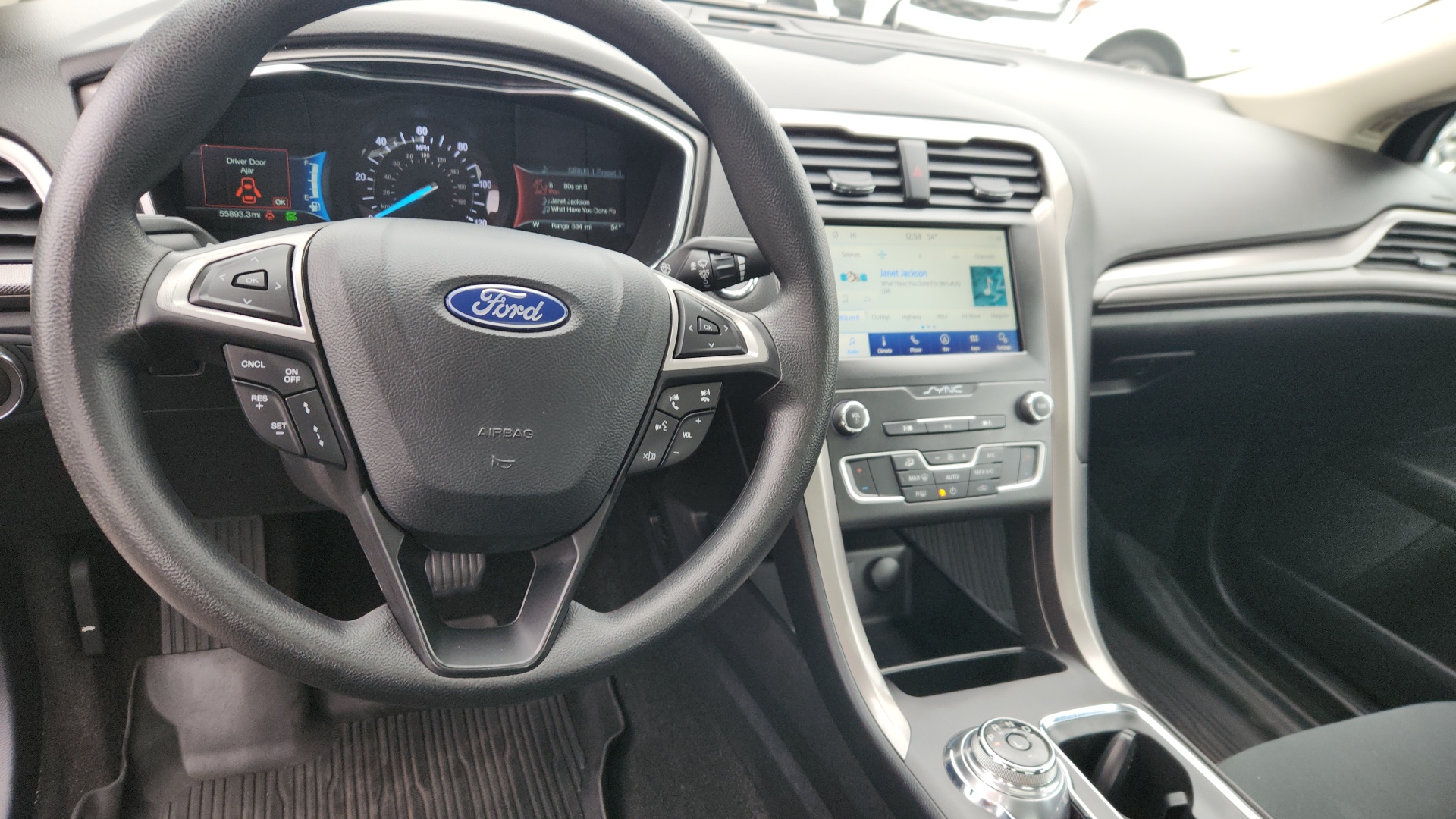 2019 Ford Fusion Hybrid SE 12