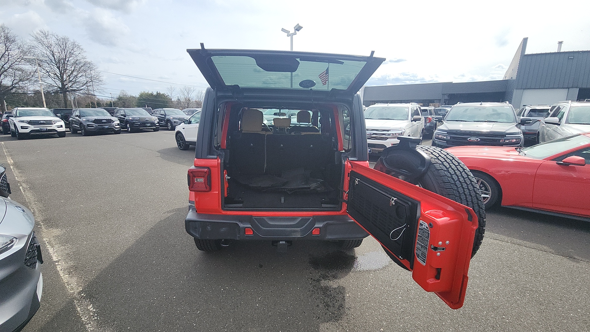 2018 Jeep Wrangler Unlimited Sahara 8