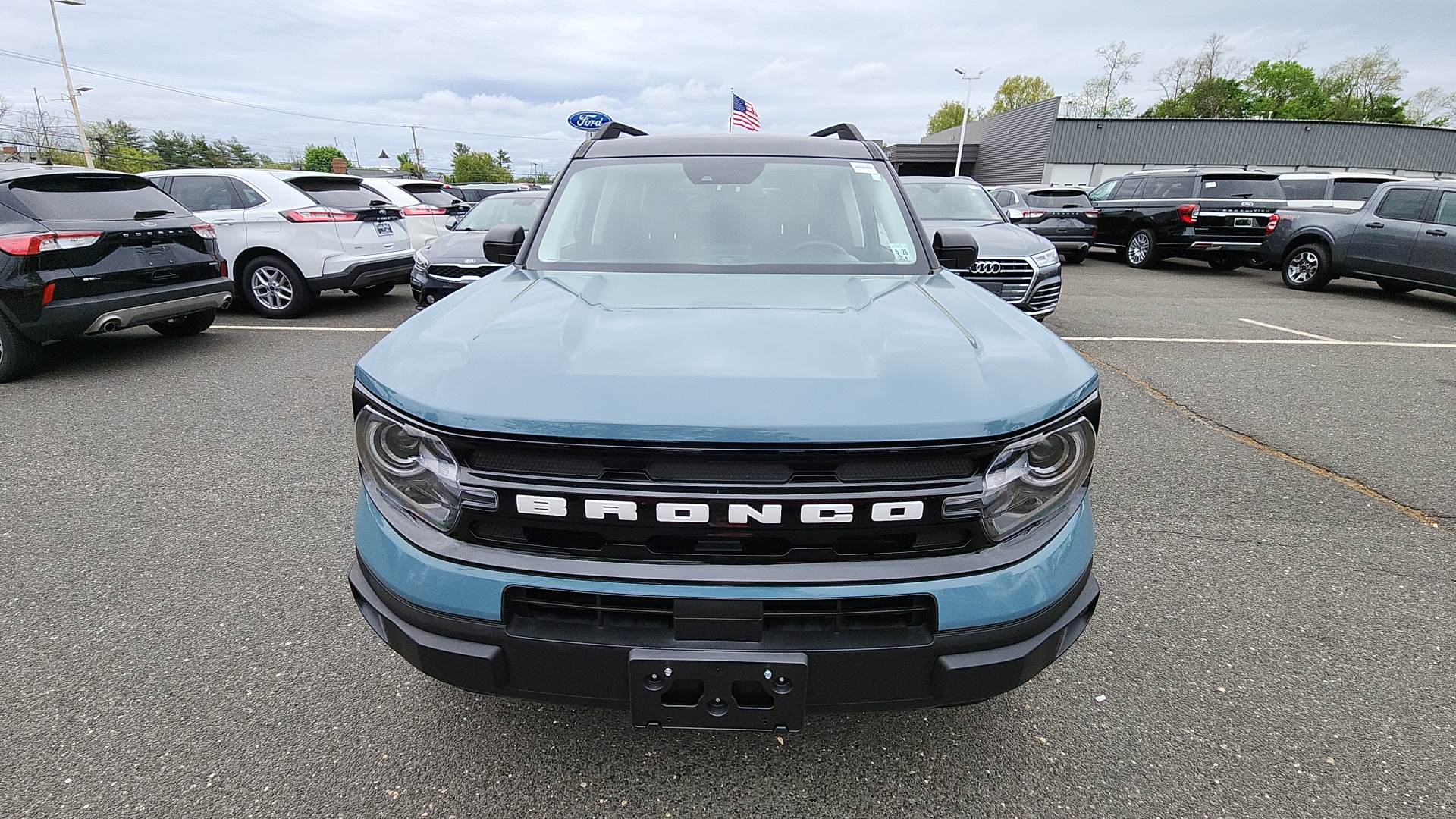 2021 Ford Bronco Sport Outer Banks 2