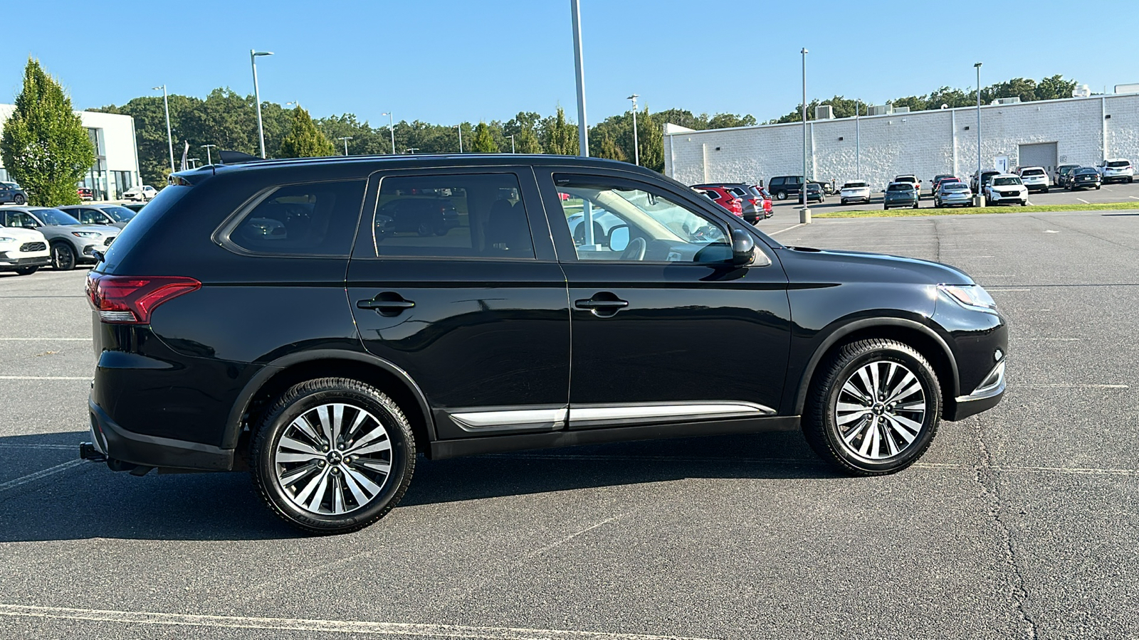 2020 Mitsubishi Outlander ES 5