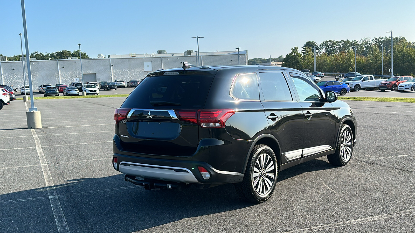 2020 Mitsubishi Outlander ES 7