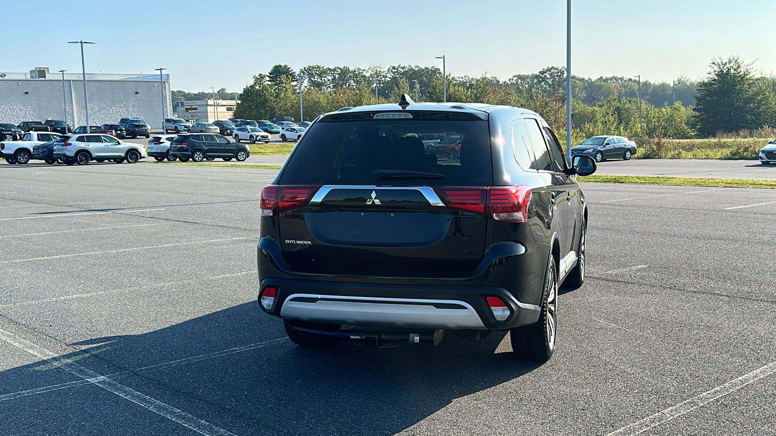 2020 Mitsubishi Outlander ES 8