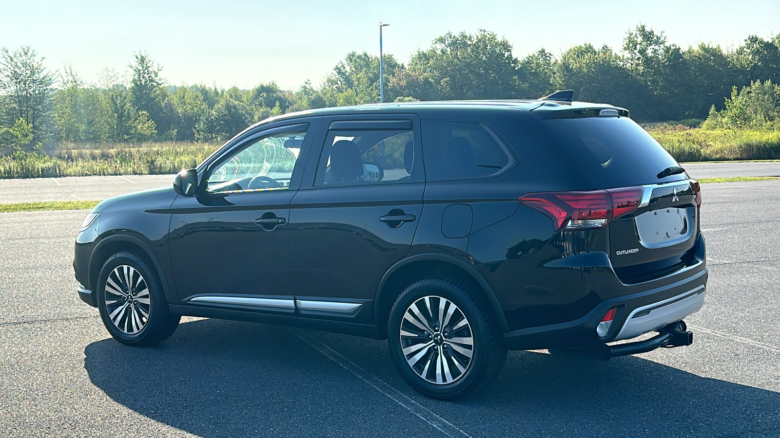 2020 Mitsubishi Outlander ES 11