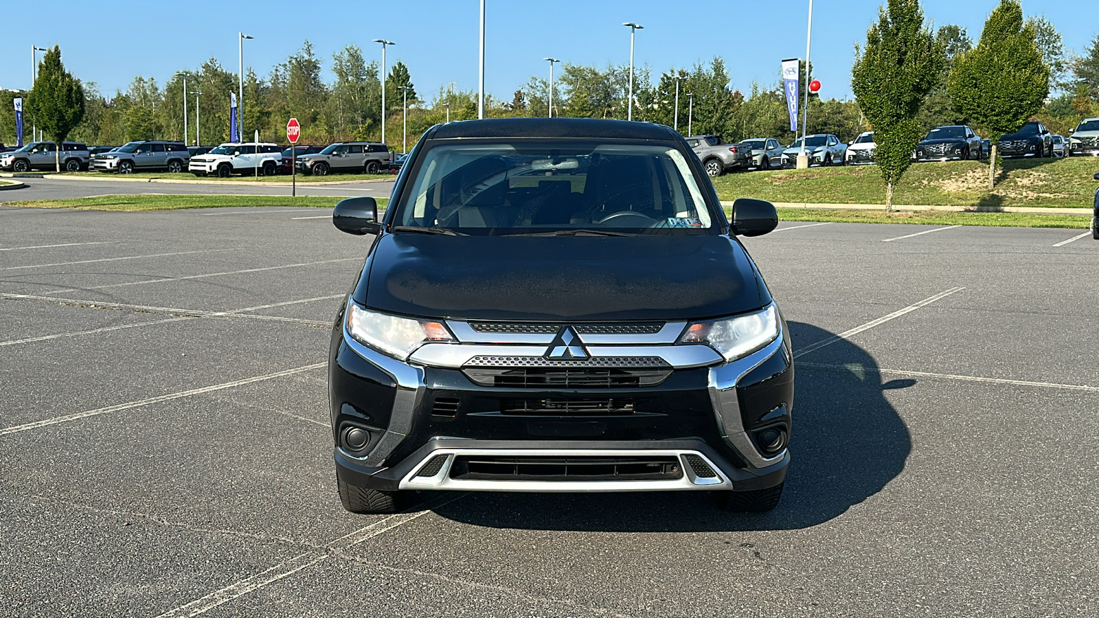 2020 Mitsubishi Outlander ES 17