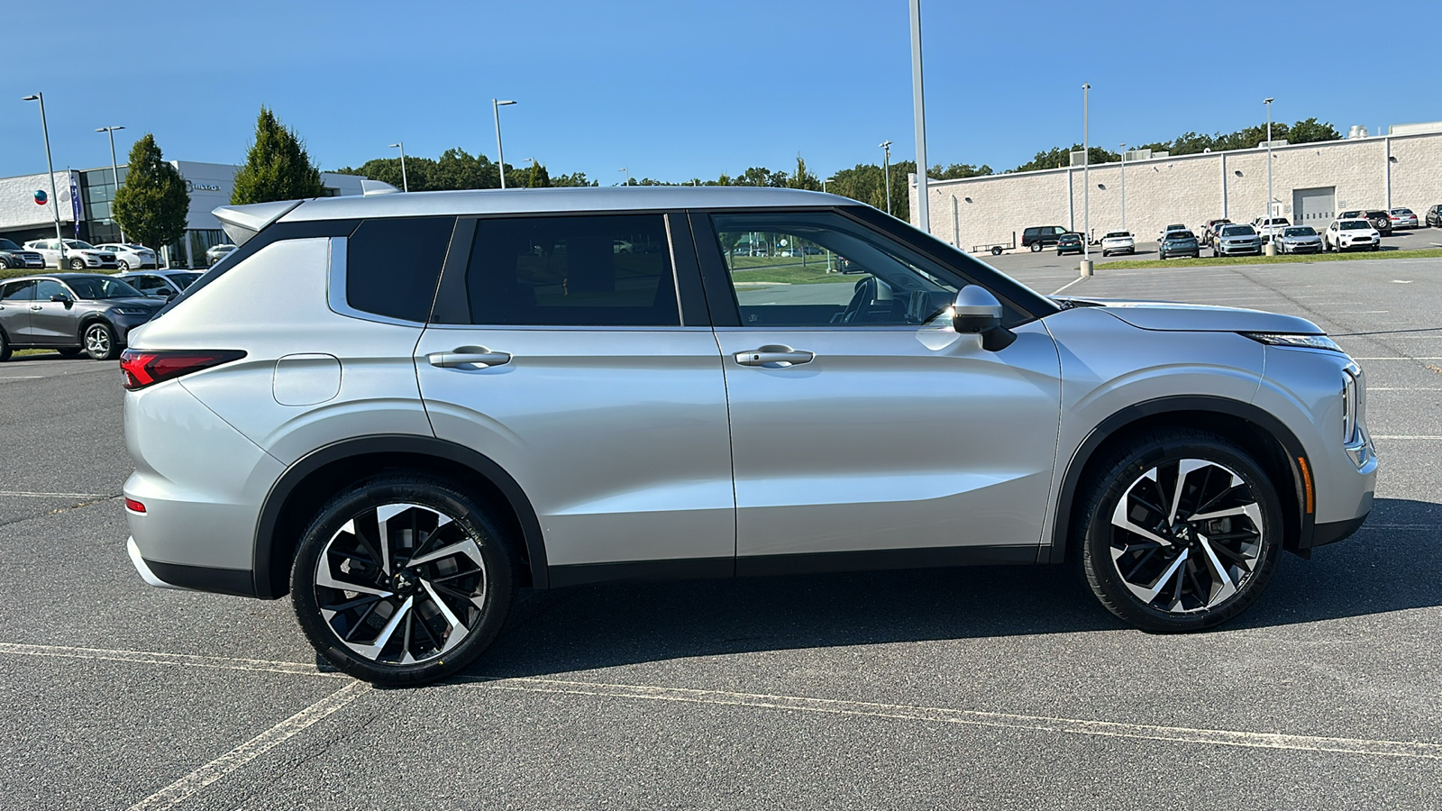 2022 Mitsubishi Outlander SE 5