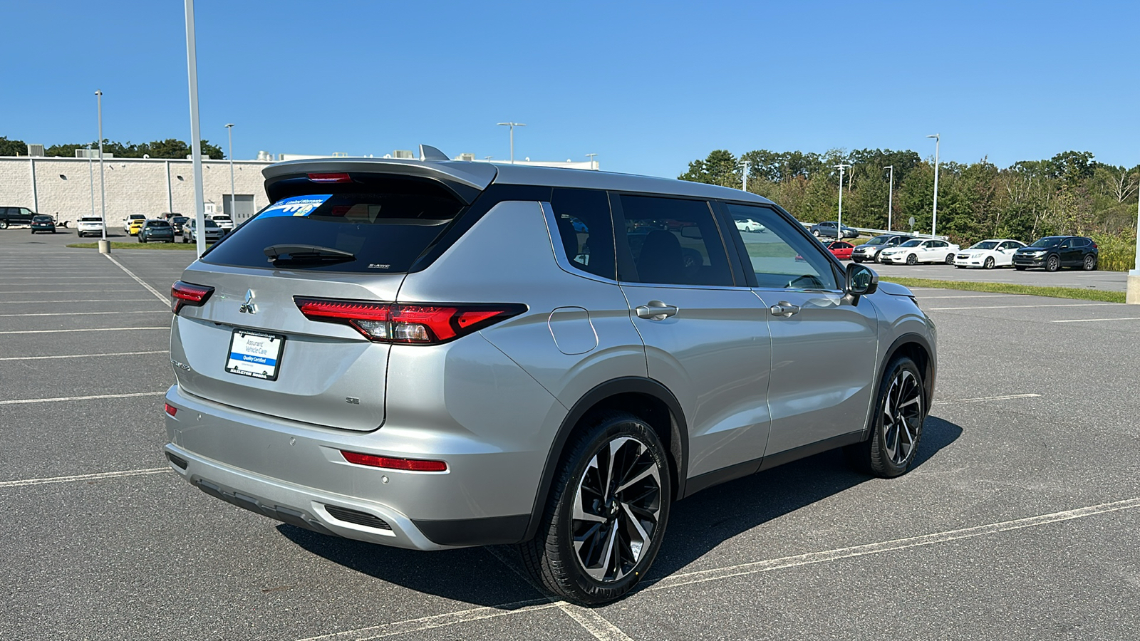 2022 Mitsubishi Outlander SE 7