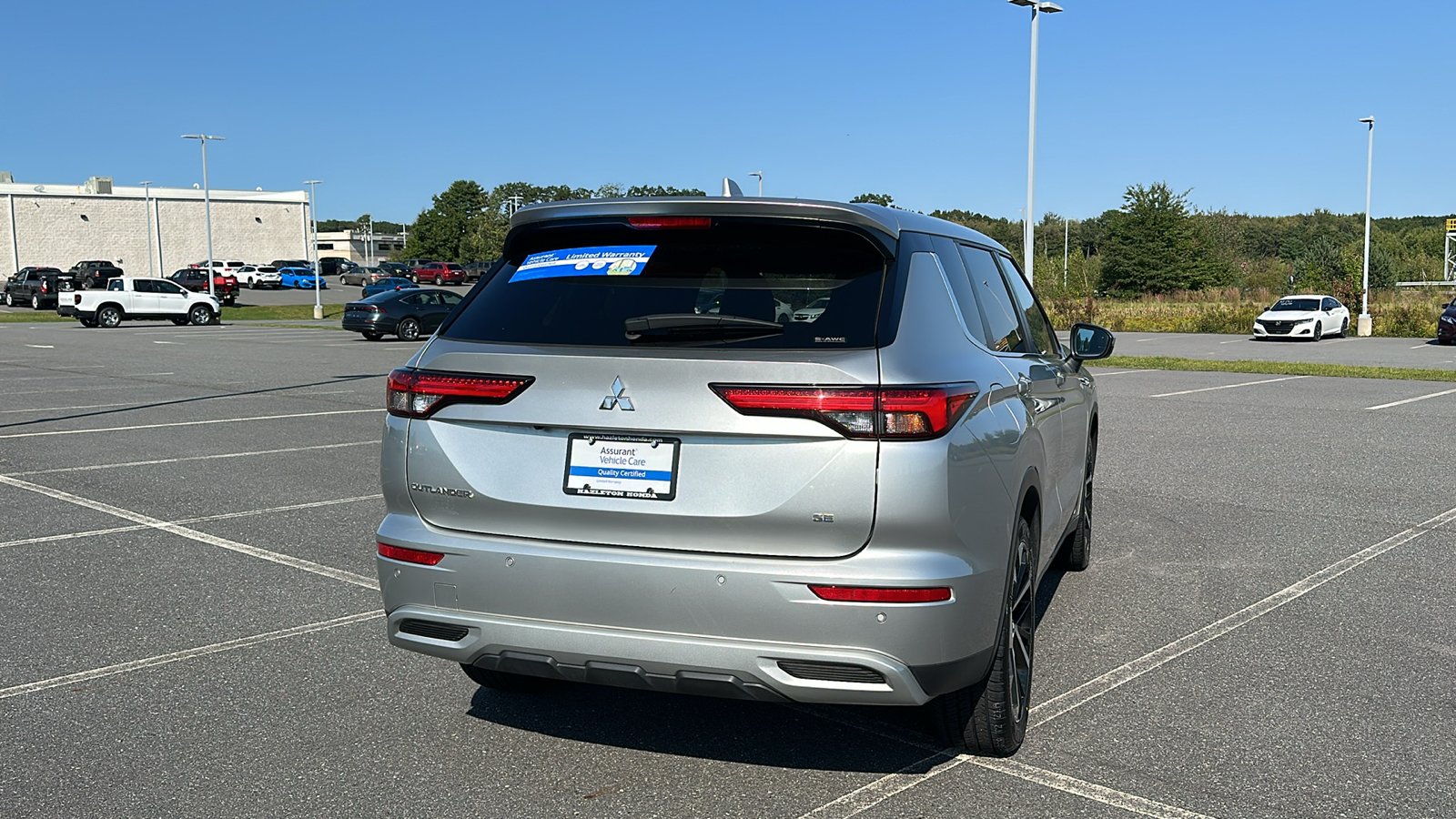 2022 Mitsubishi Outlander SE 8