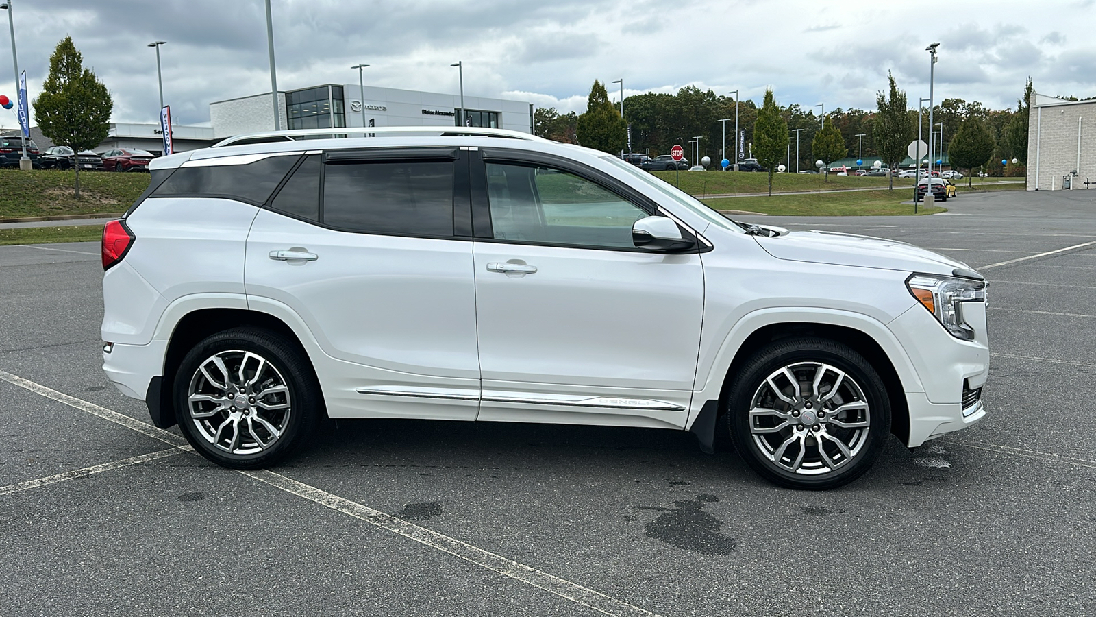 2023 GMC Terrain Denali 4