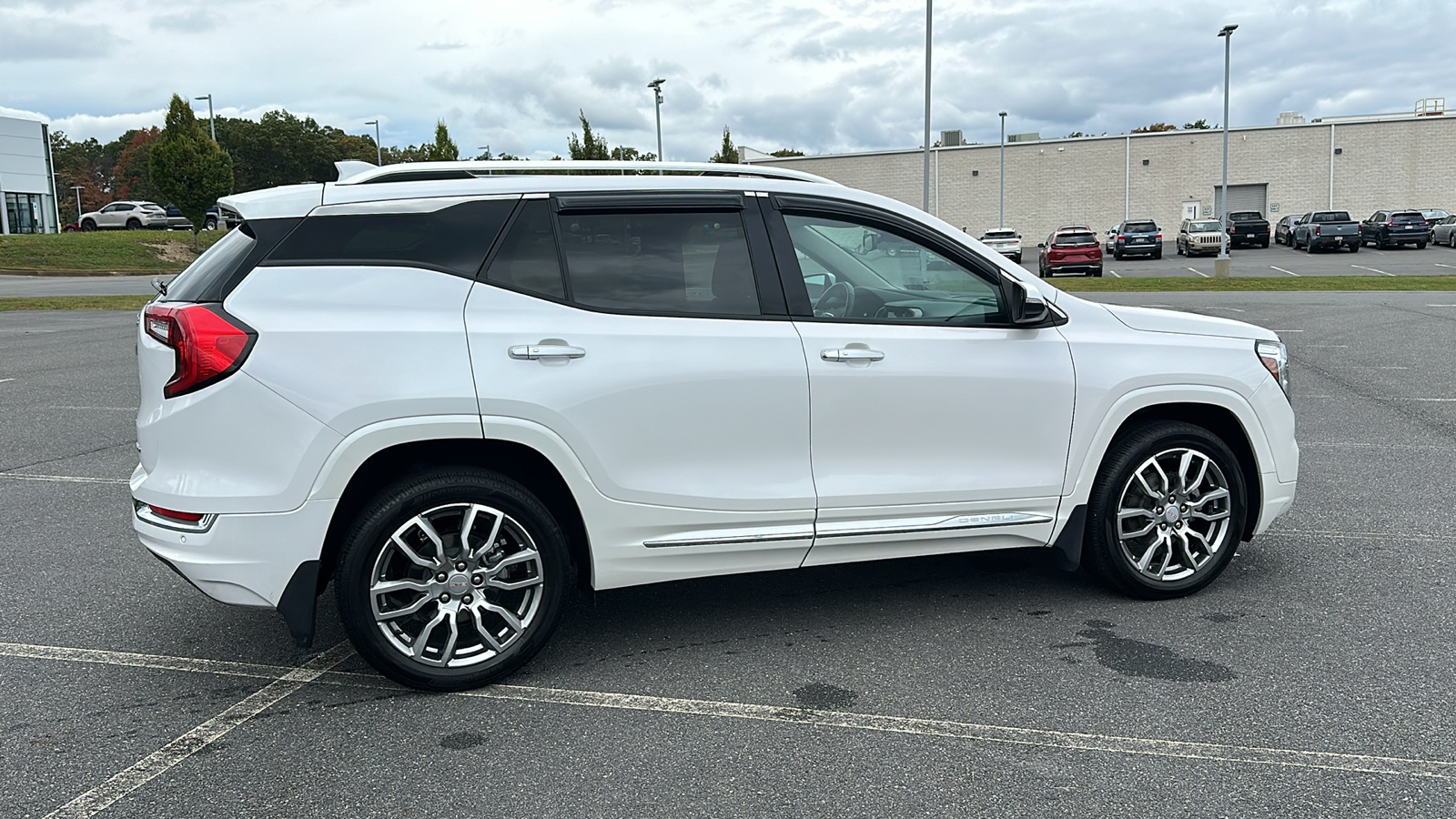 2023 GMC Terrain Denali 5