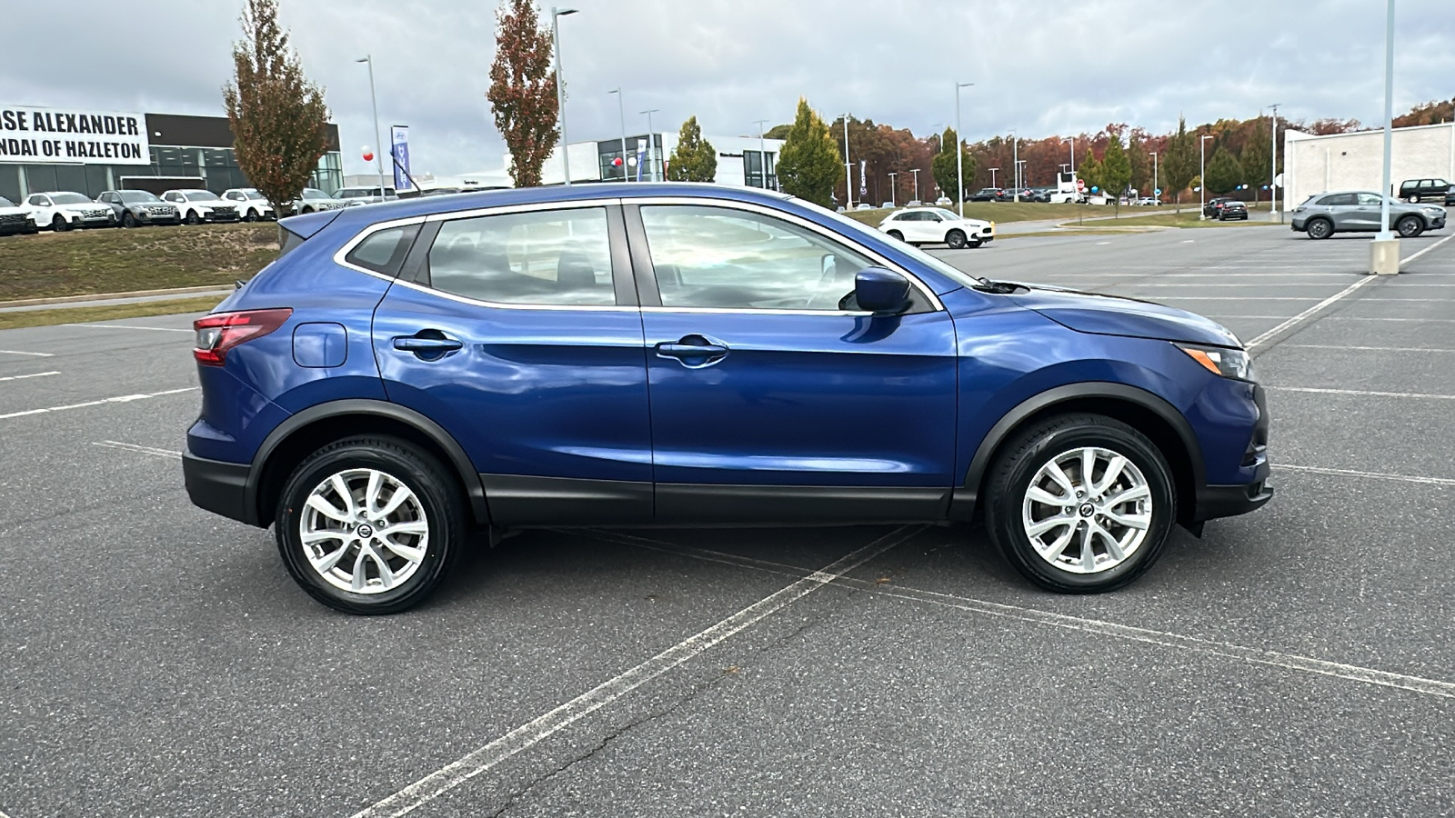 2021 Nissan Rogue Sport S 4