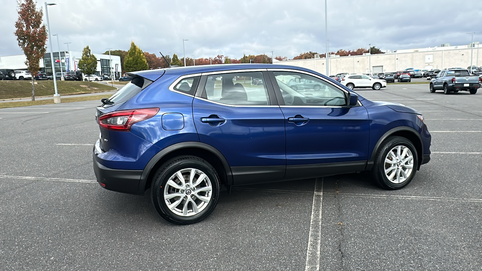 2021 Nissan Rogue Sport S 5