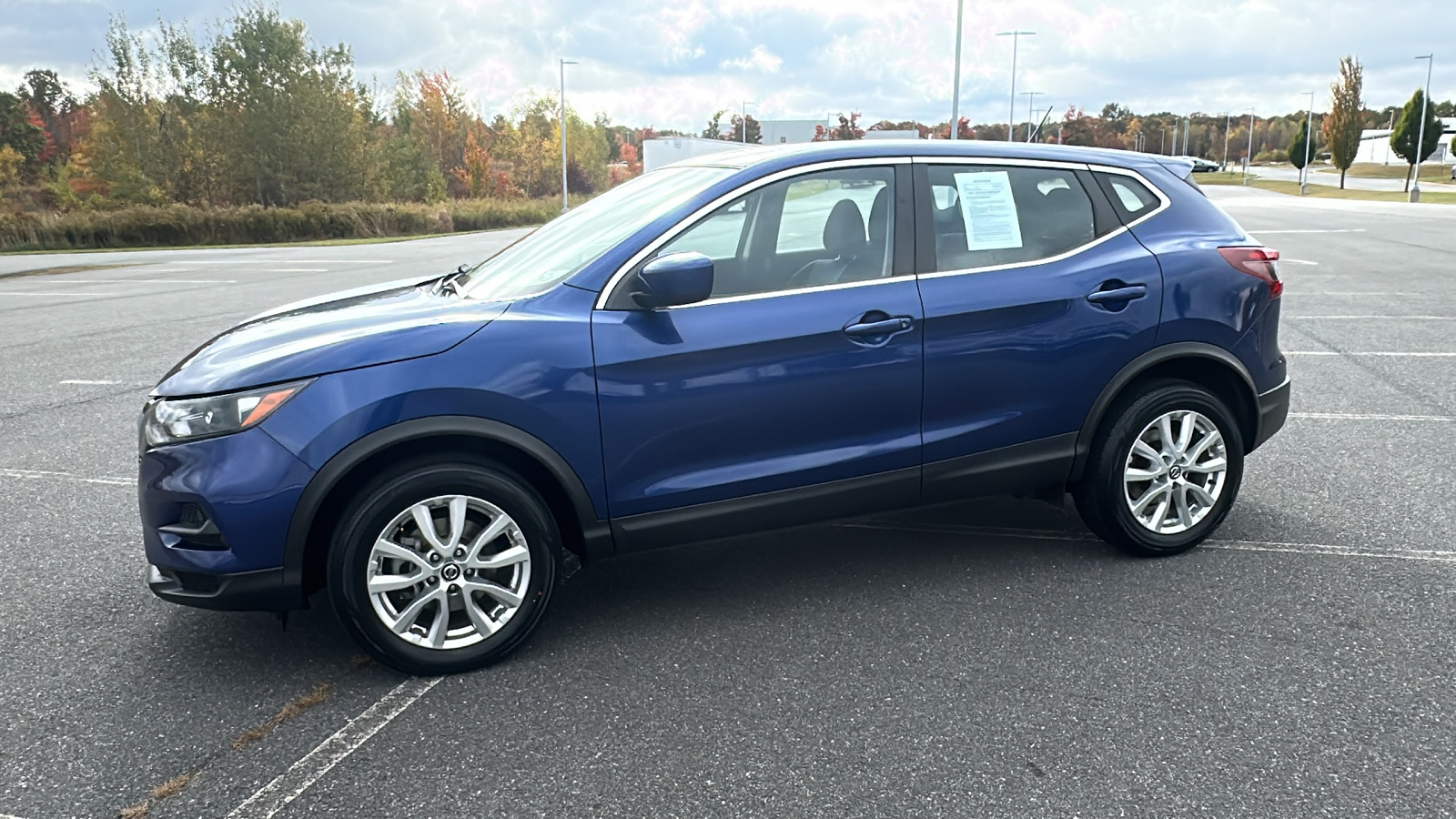 2021 Nissan Rogue Sport S 13