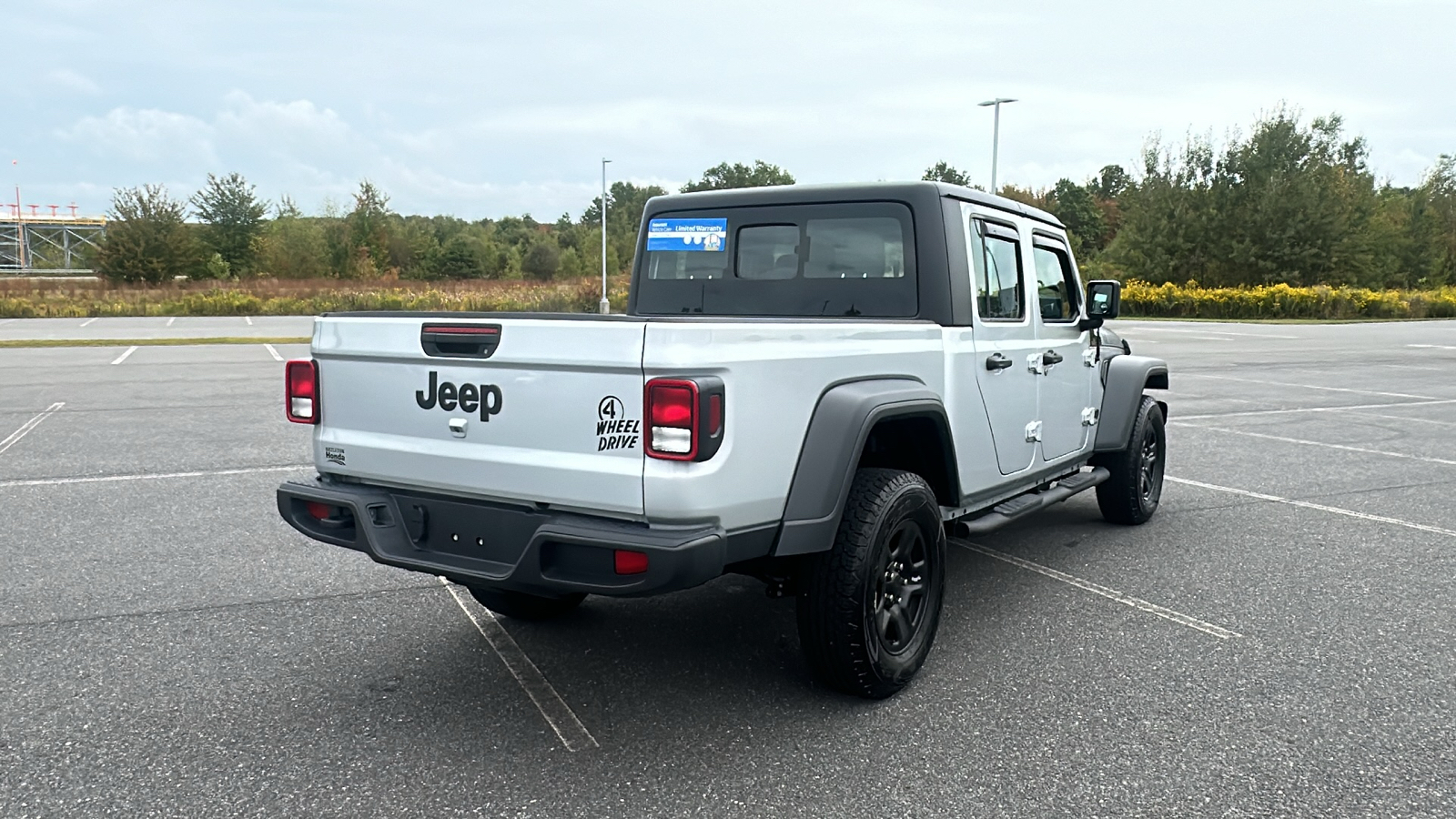 2023 Jeep Gladiator Sport 8