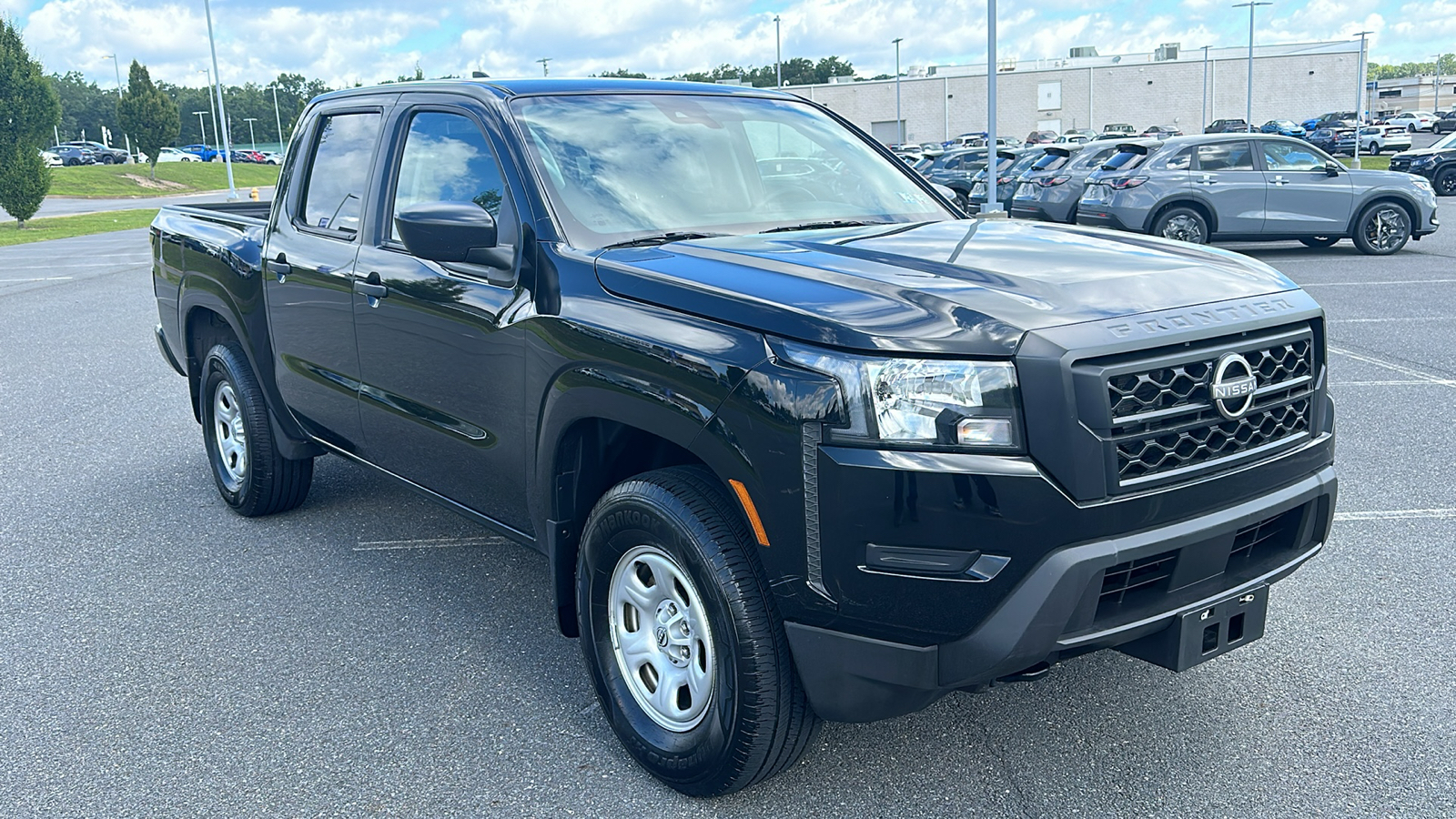 2023 Nissan Frontier S 1