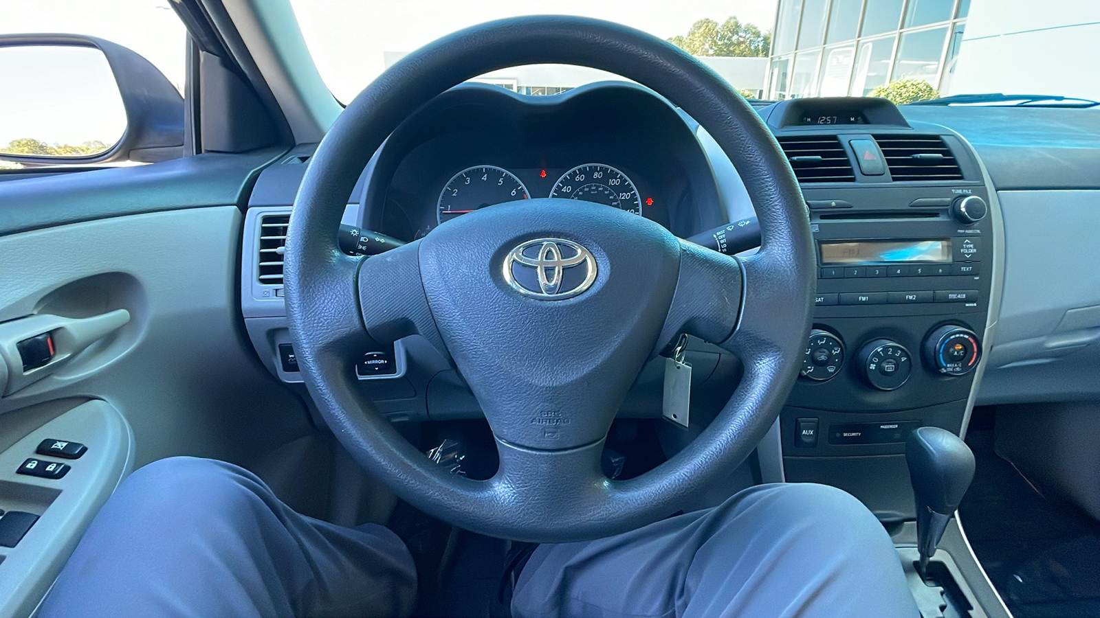 2013 Toyota Corolla L 22