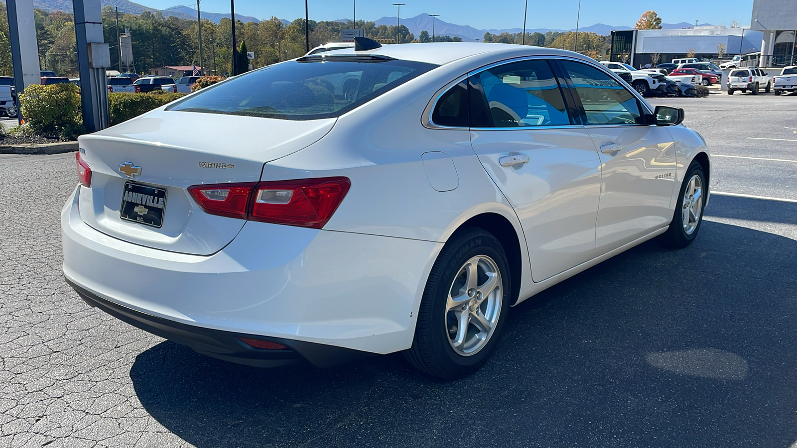 2018 Chevrolet Malibu LS 9