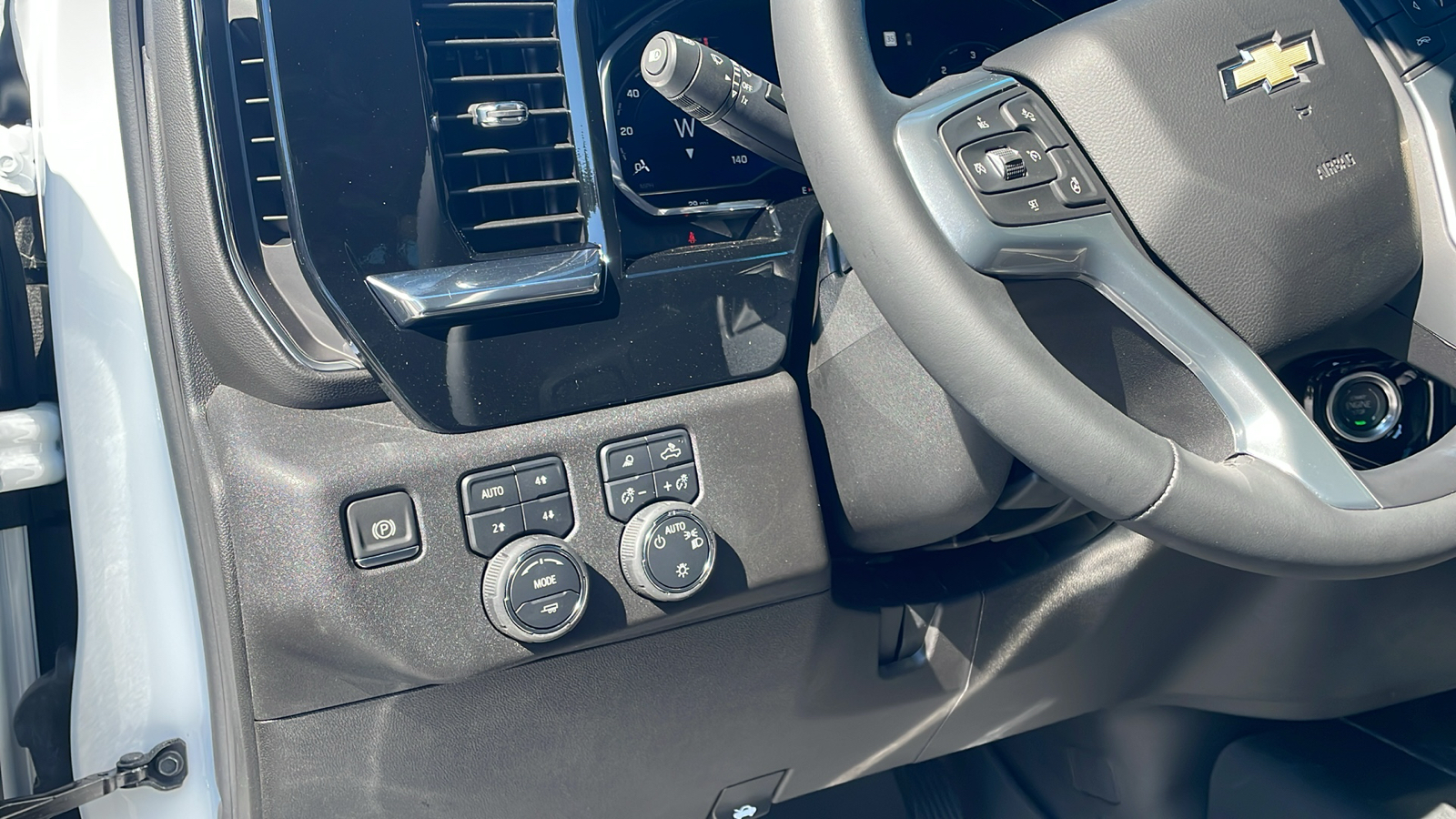 2025 Chevrolet Silverado 1500 LT 17