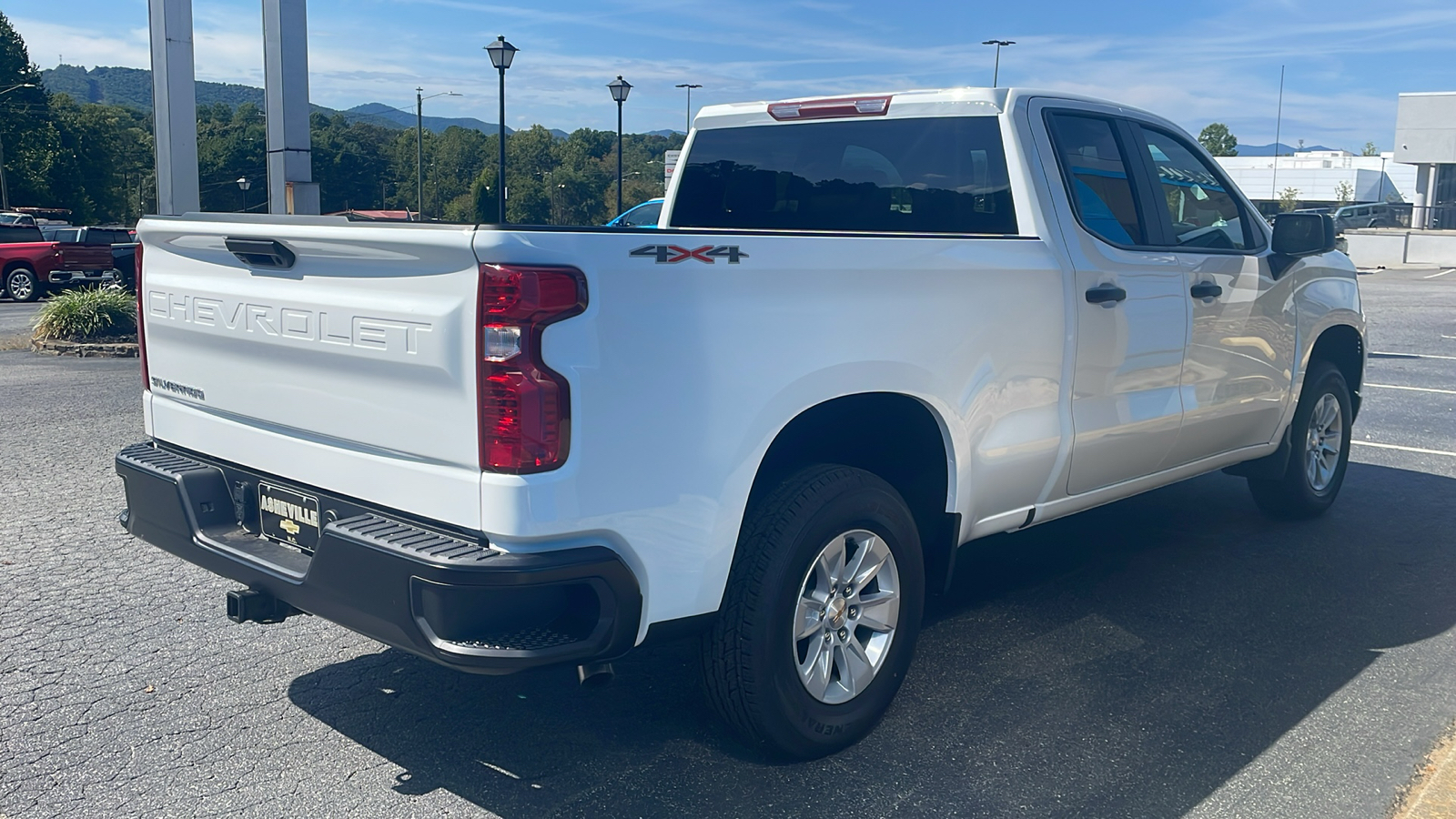 2025 Chevrolet Silverado 1500 WT 8