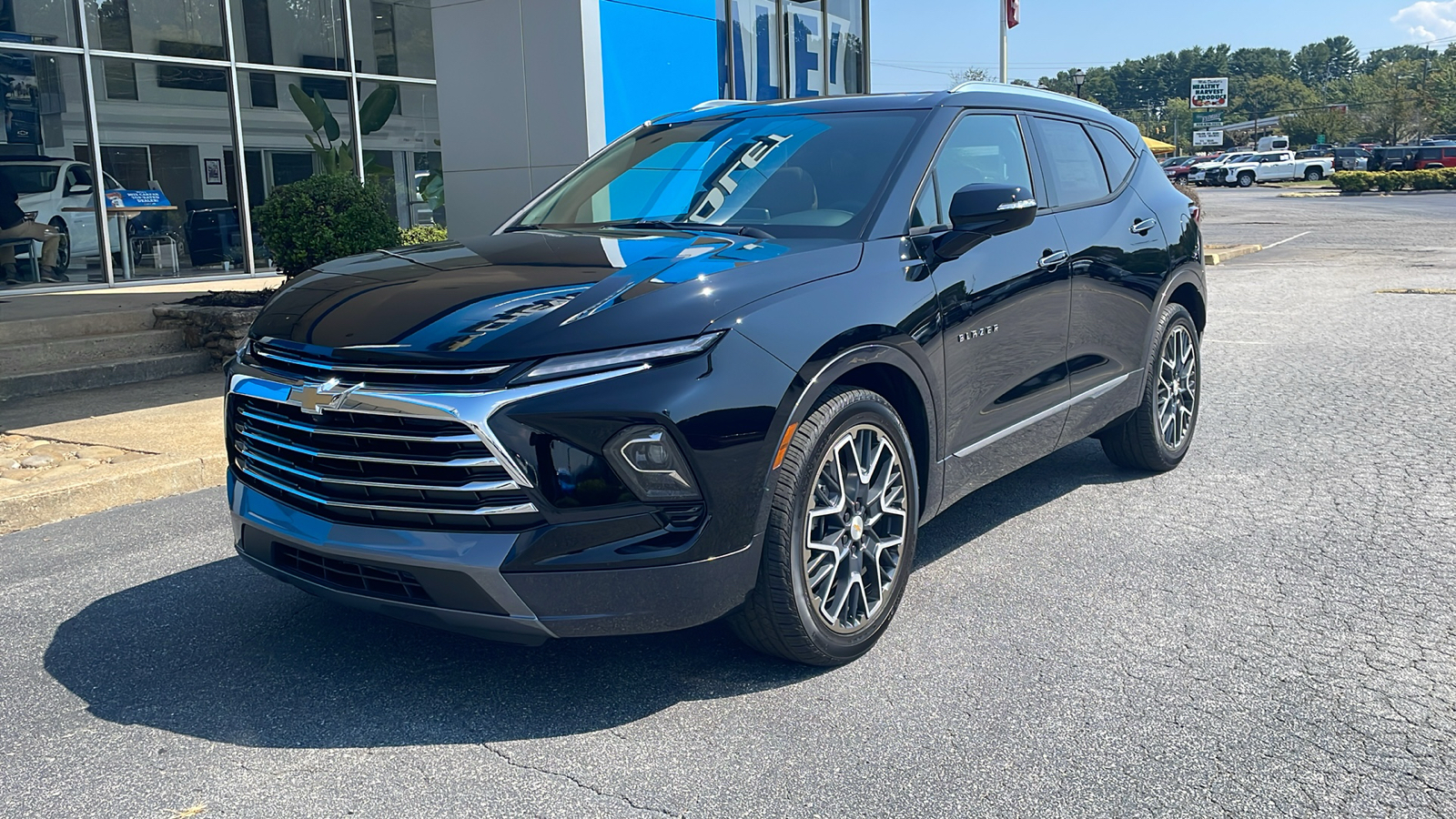 2025 Chevrolet Blazer Premier 1