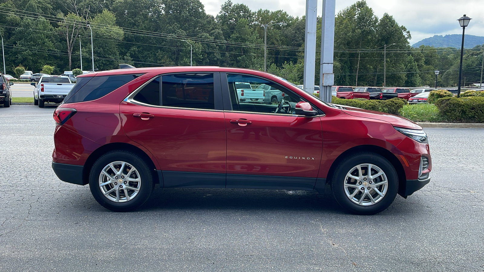 2022 Chevrolet Equinox LT 10