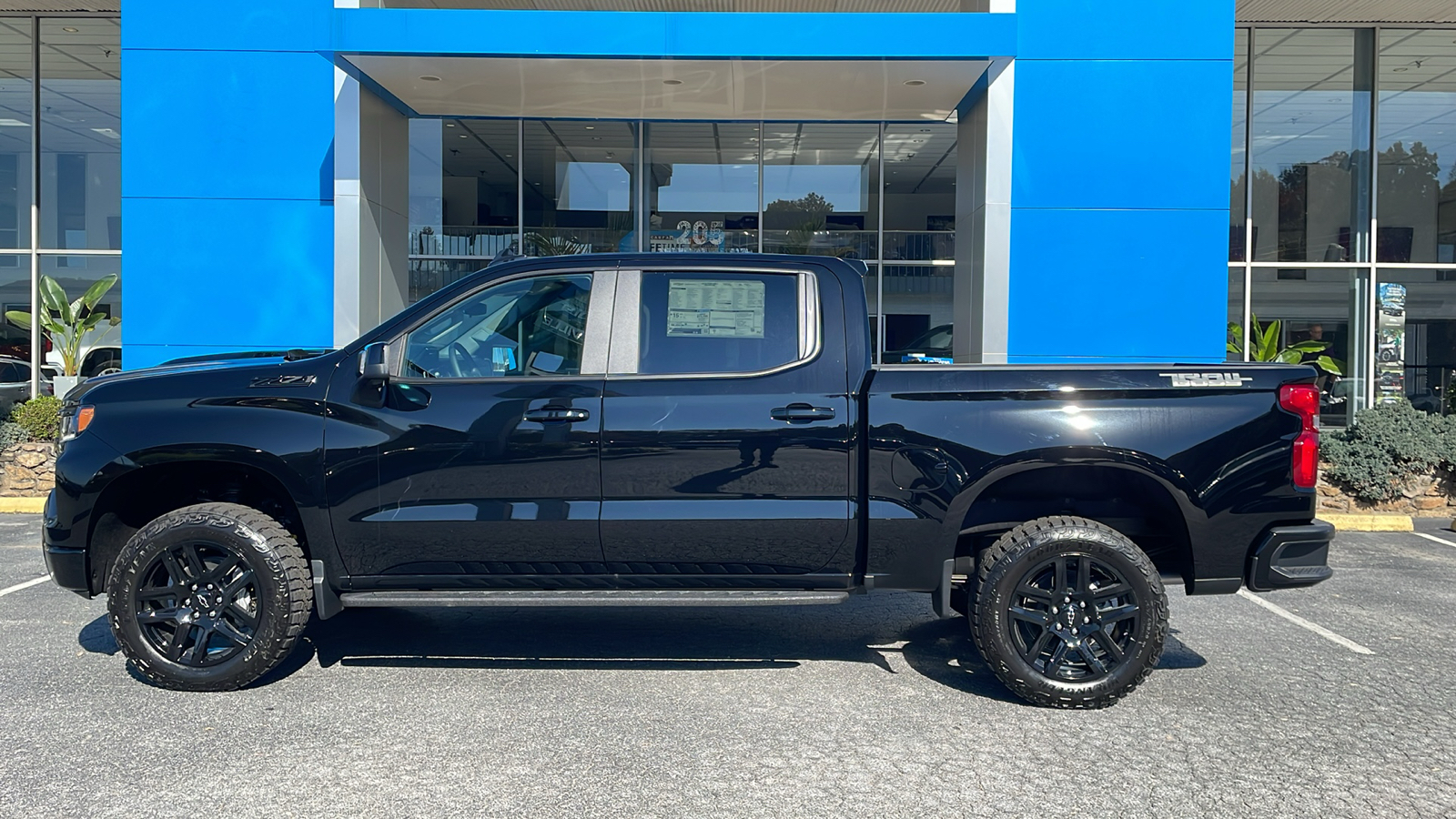 2025 Chevrolet Silverado 1500 LT Trail Boss 4