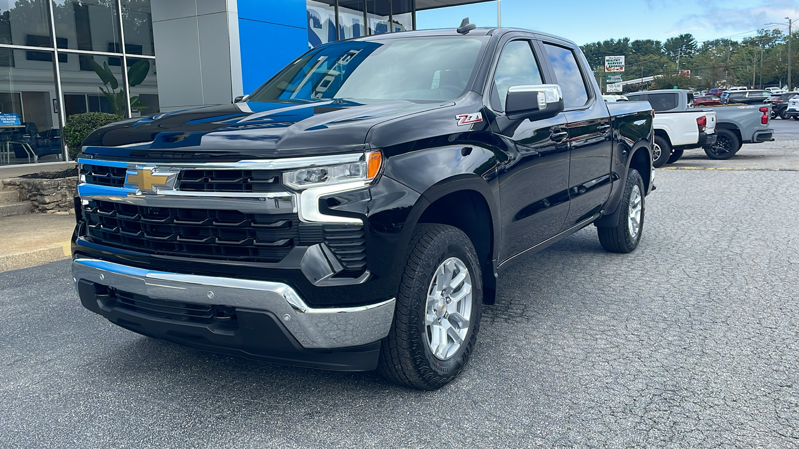 2025 Chevrolet Silverado 1500 LT 1