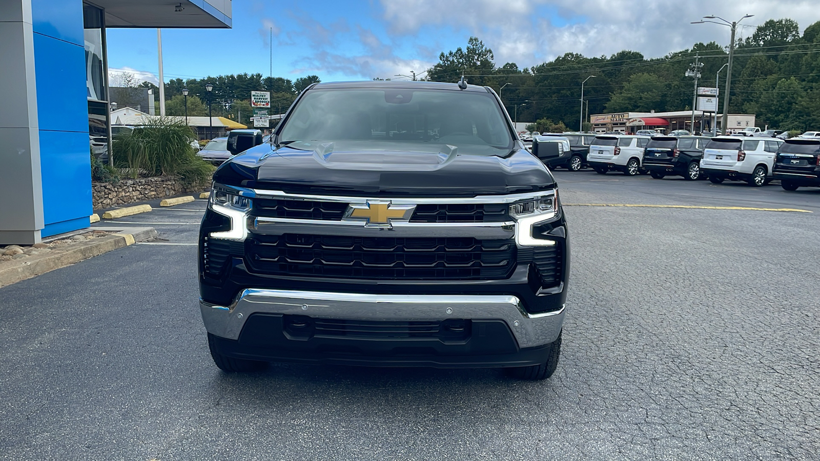 2025 Chevrolet Silverado 1500 LT 2