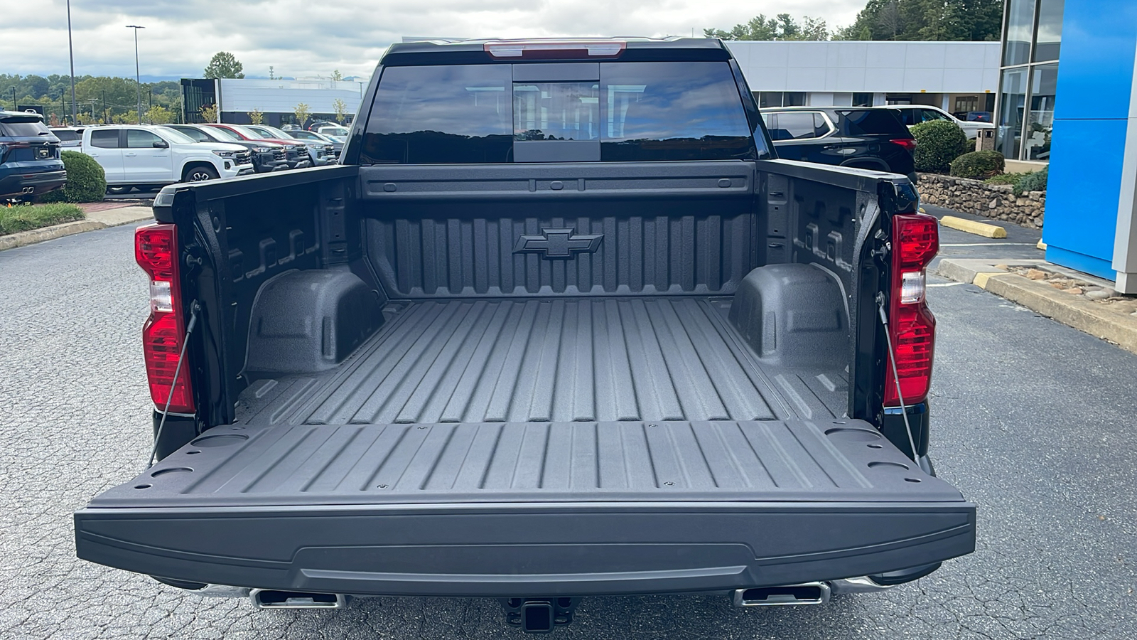 2025 Chevrolet Silverado 1500 LT 7