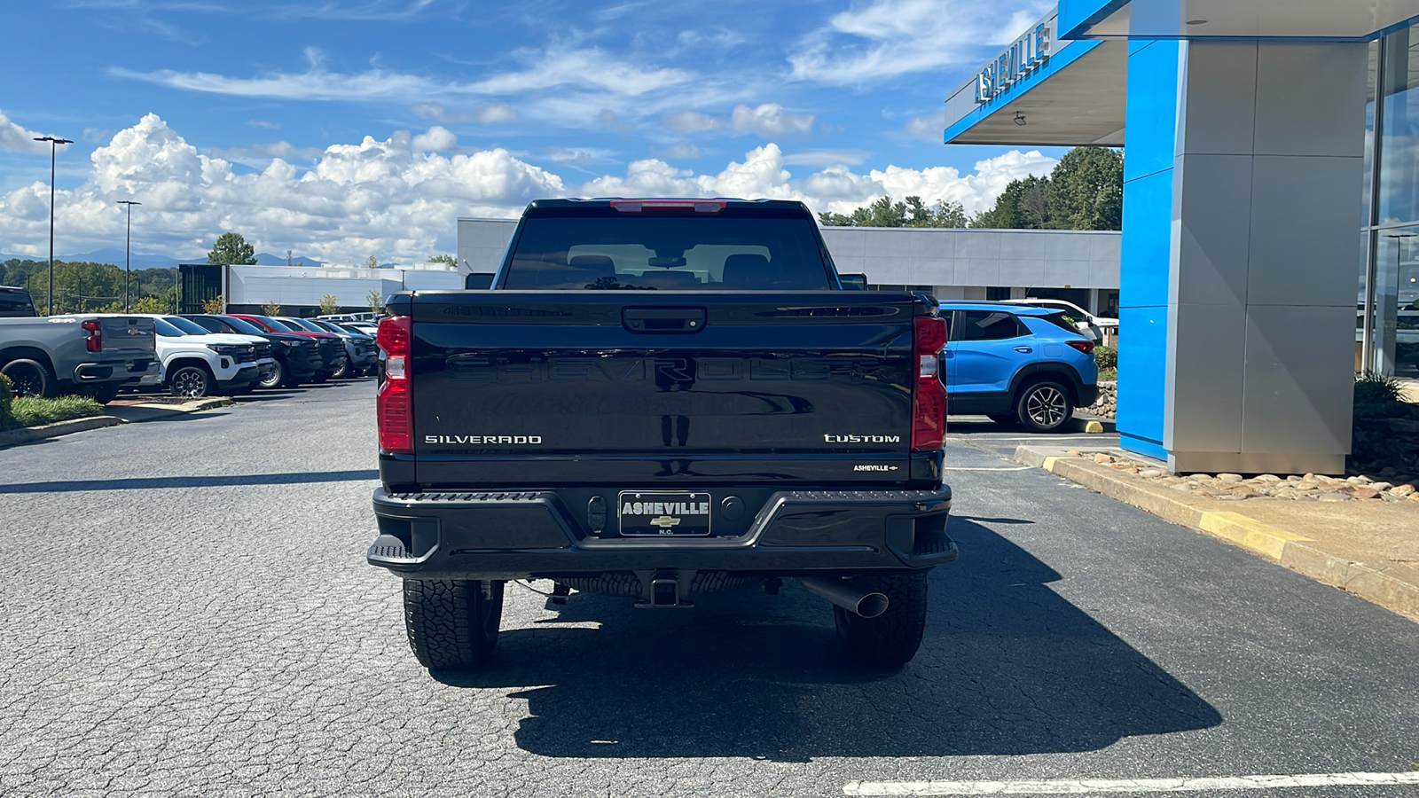 2025 Chevrolet Silverado 2500HD Custom 6