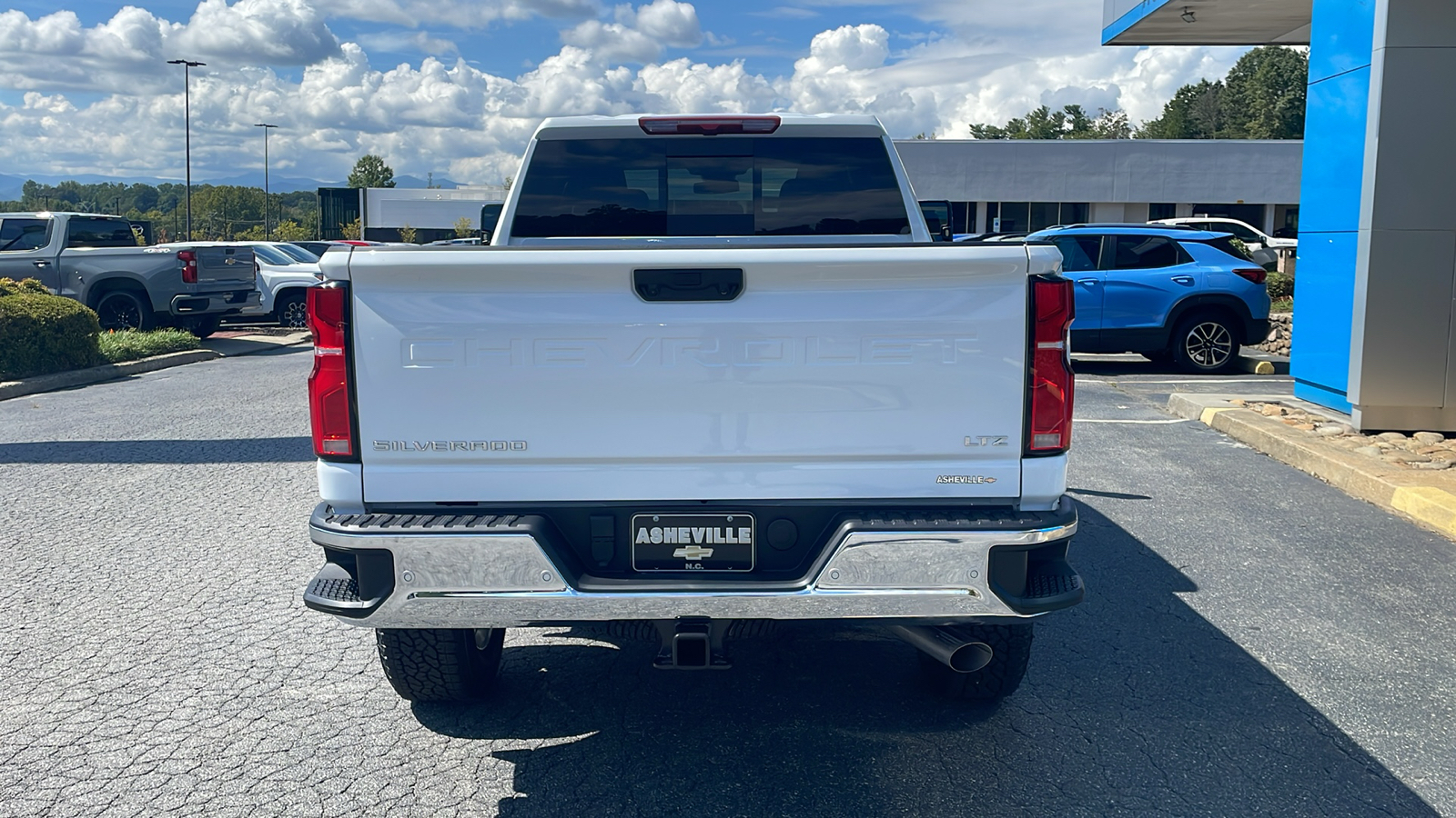 2025 Chevrolet Silverado 2500HD LTZ 6