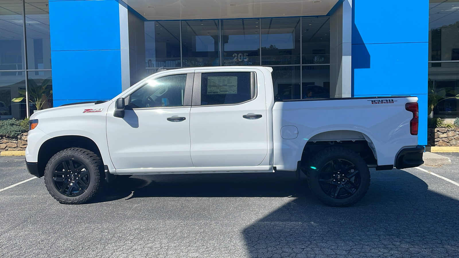 2025 Chevrolet Silverado 1500 Custom Trail Boss 4