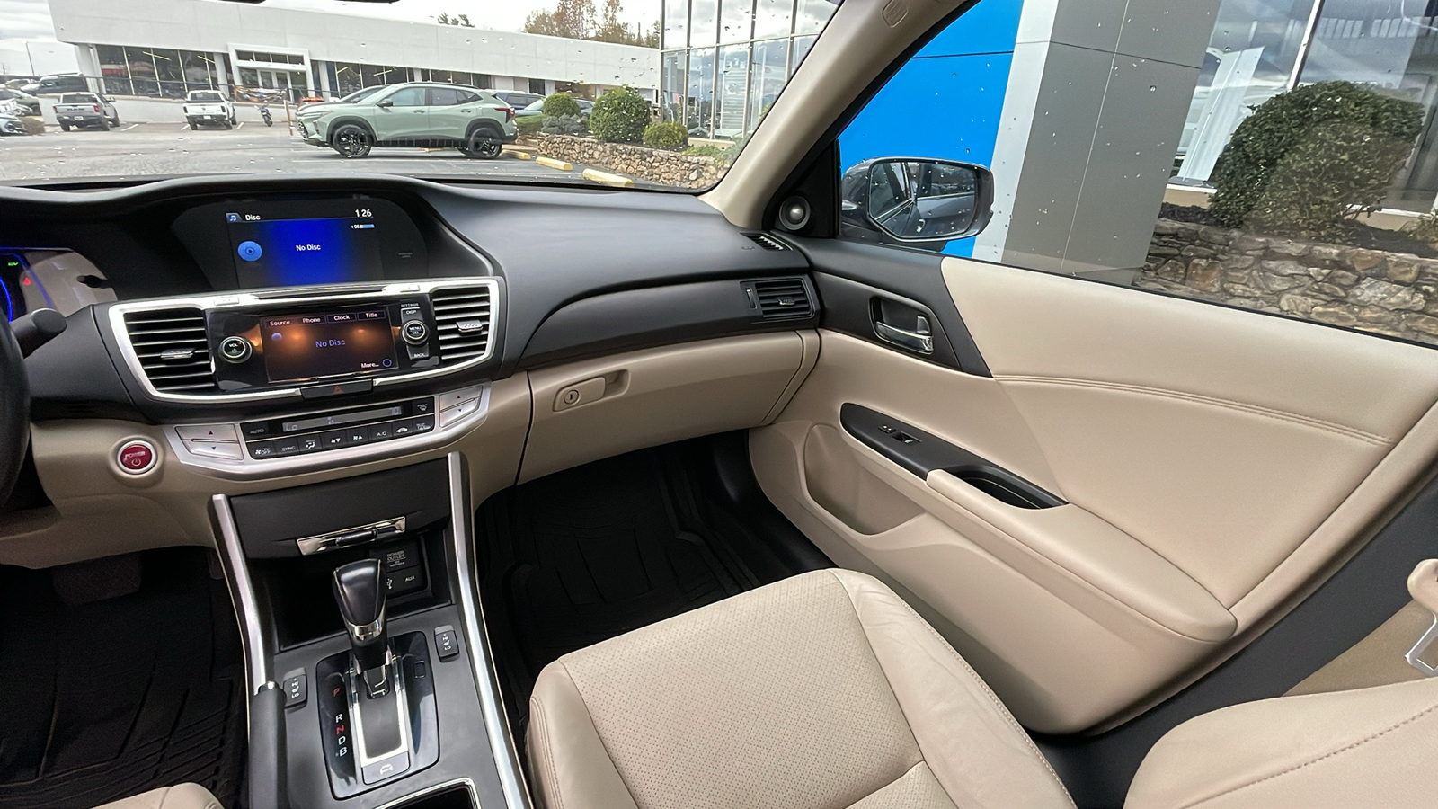 2015 Honda Accord Hybrid EX-L 32