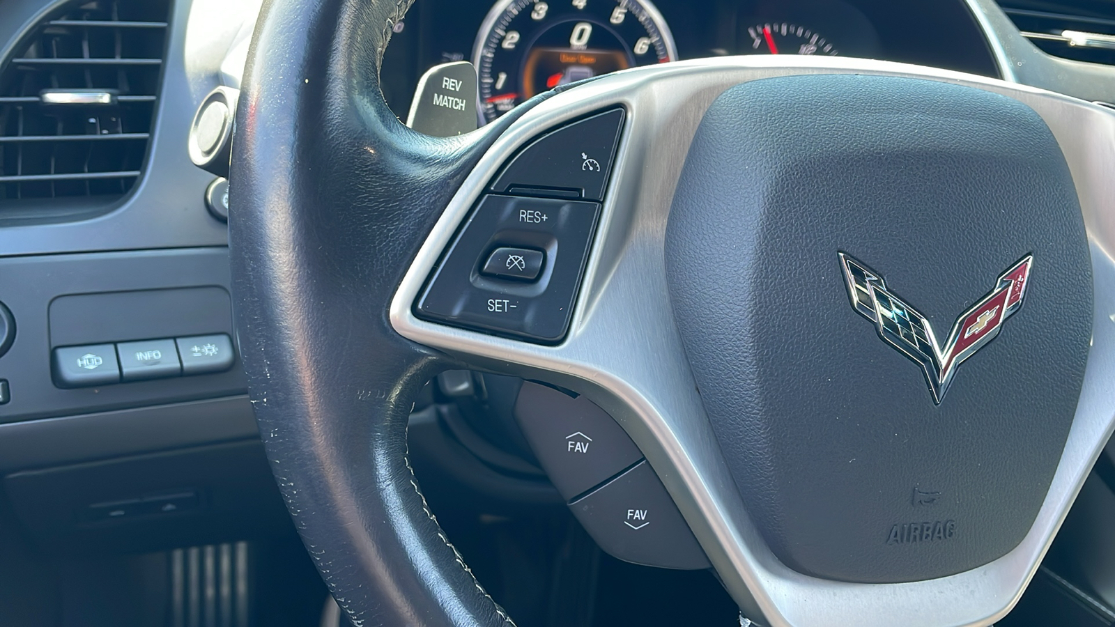 2014 Chevrolet Corvette Stingray Base 19