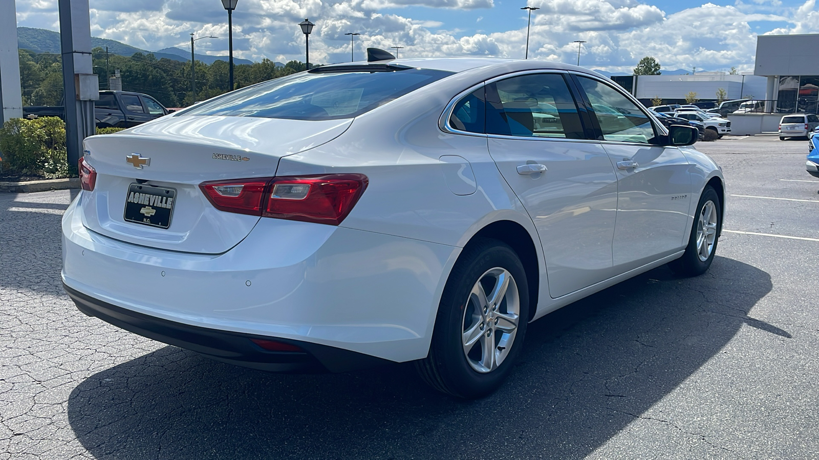 2025 Chevrolet Malibu LS 7