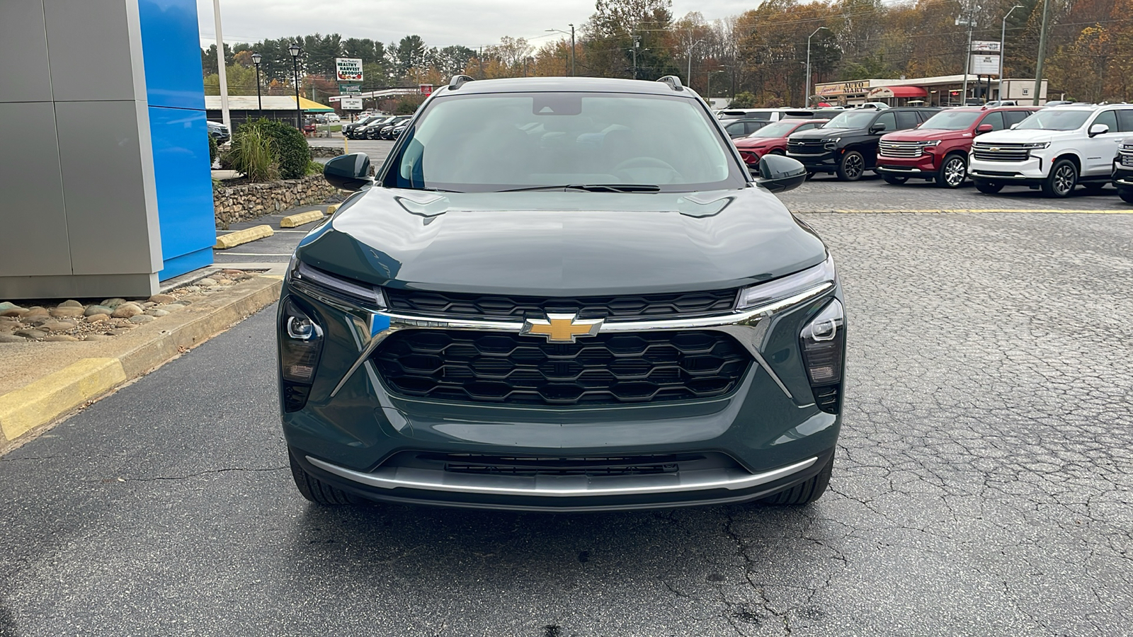 2025 Chevrolet Trax LT 2