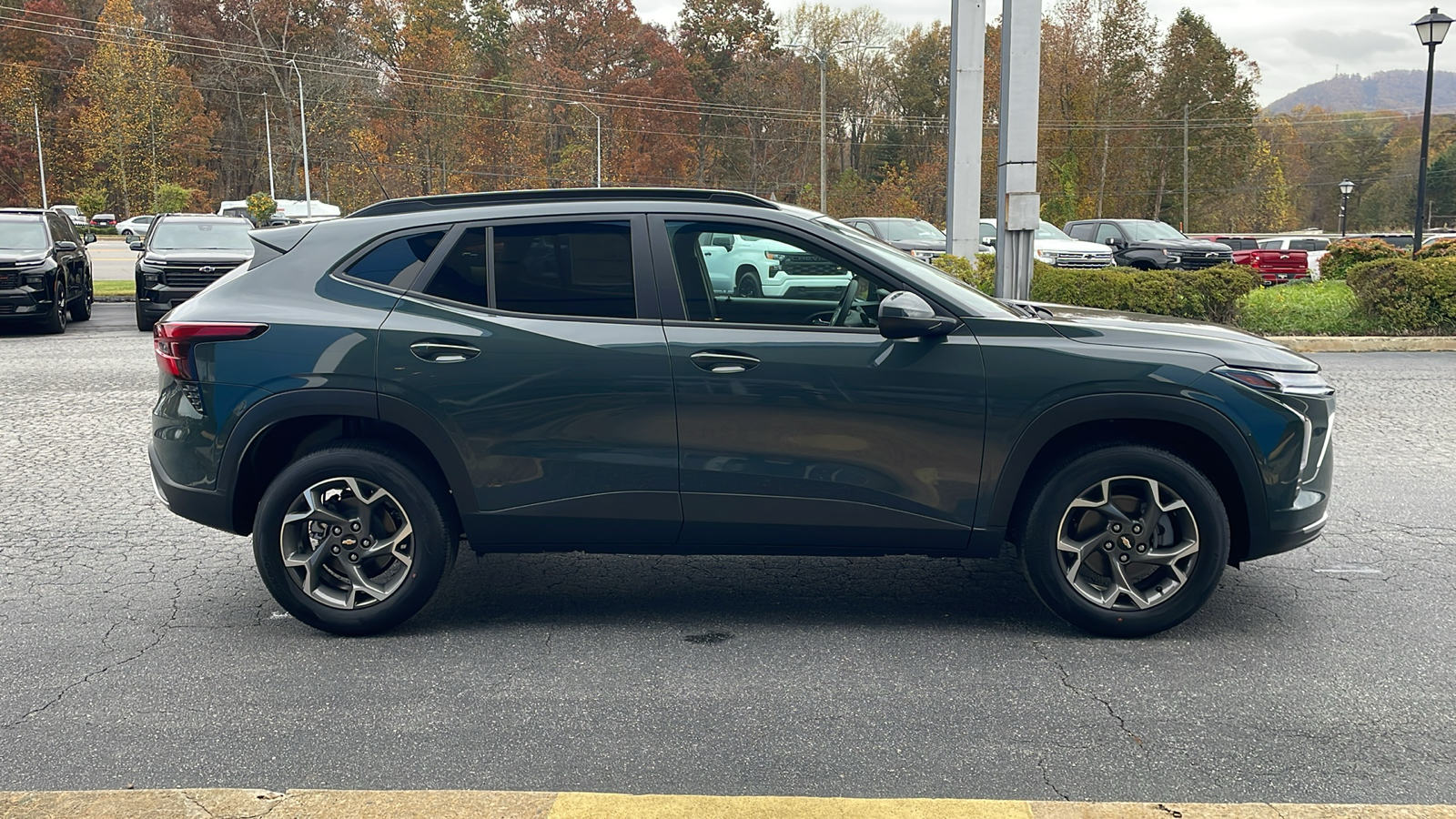 2025 Chevrolet Trax LT 10