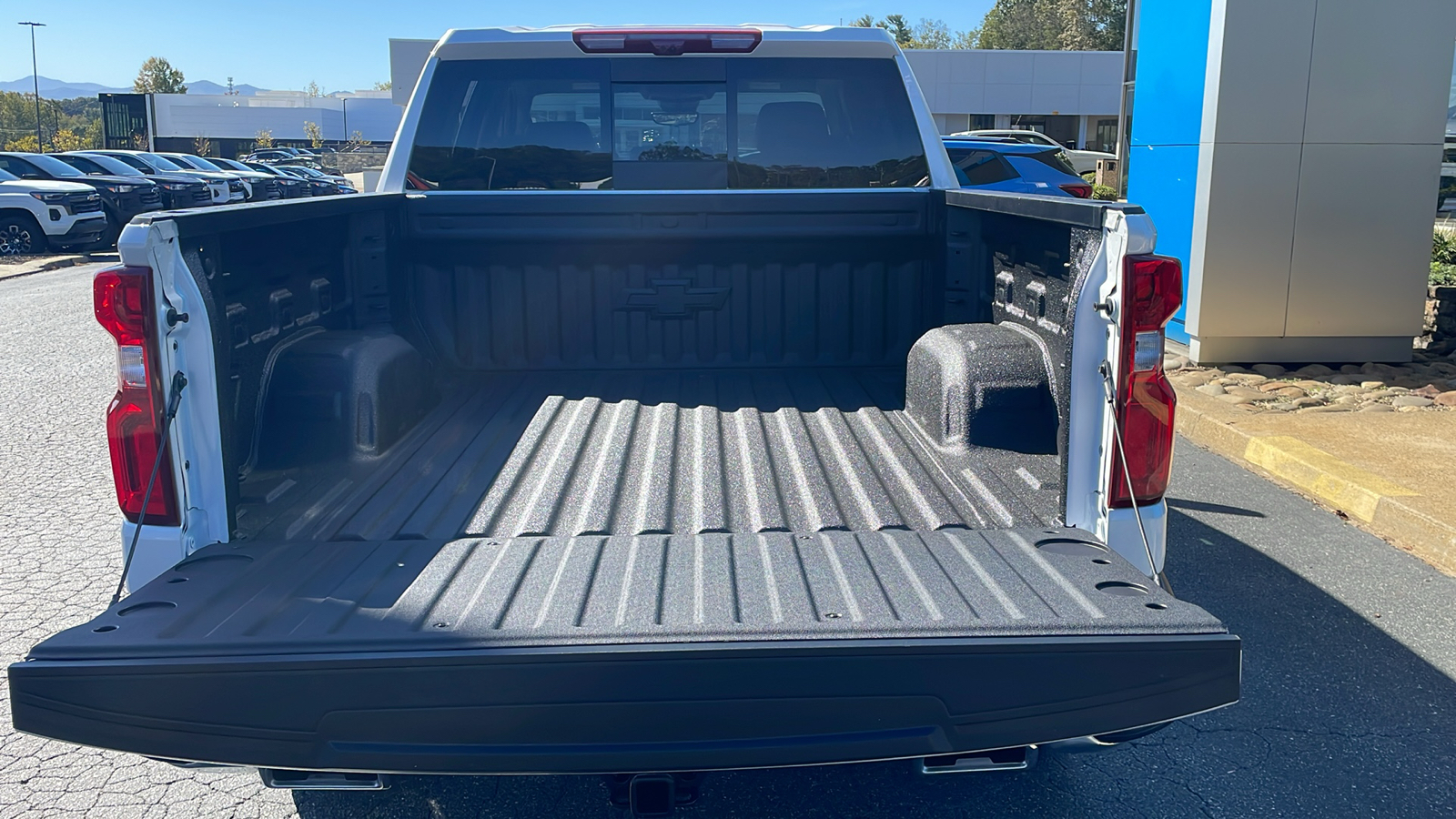 2025 Chevrolet Silverado 1500 LTZ 7