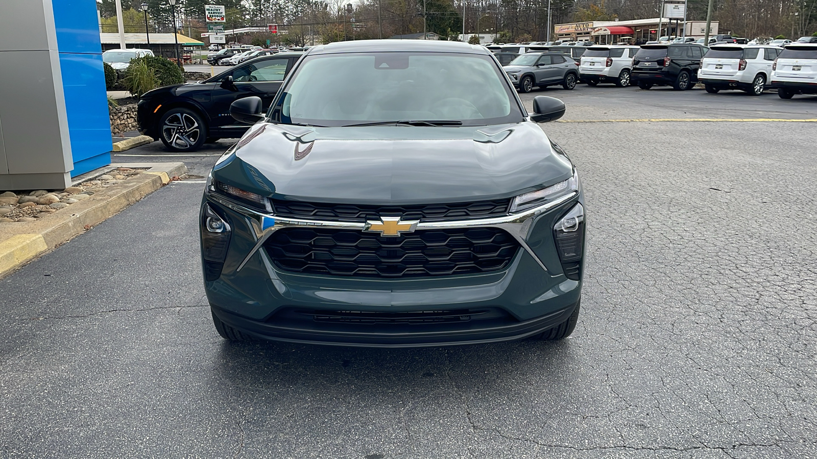 2025 Chevrolet Trax LS 2