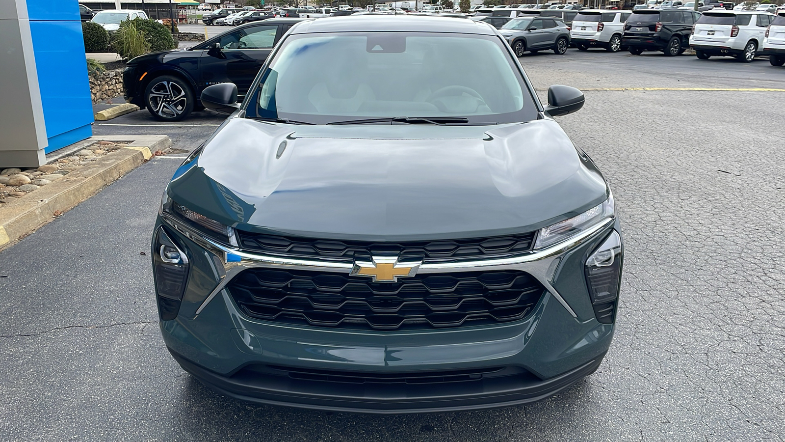 2025 Chevrolet Trax LS 13