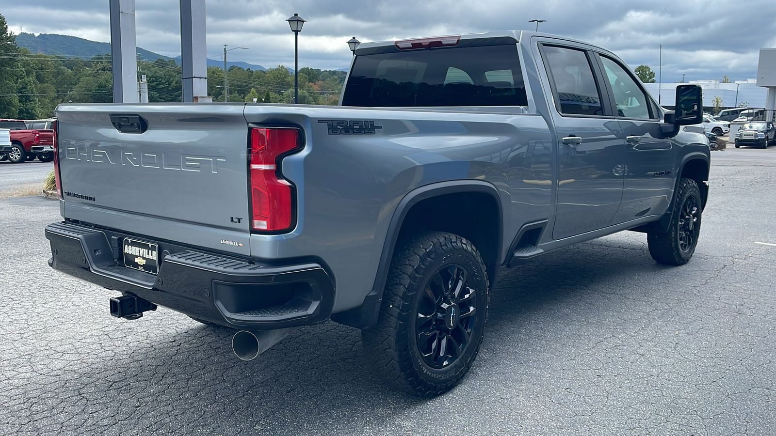 2025 Chevrolet Silverado 2500HD LT 8