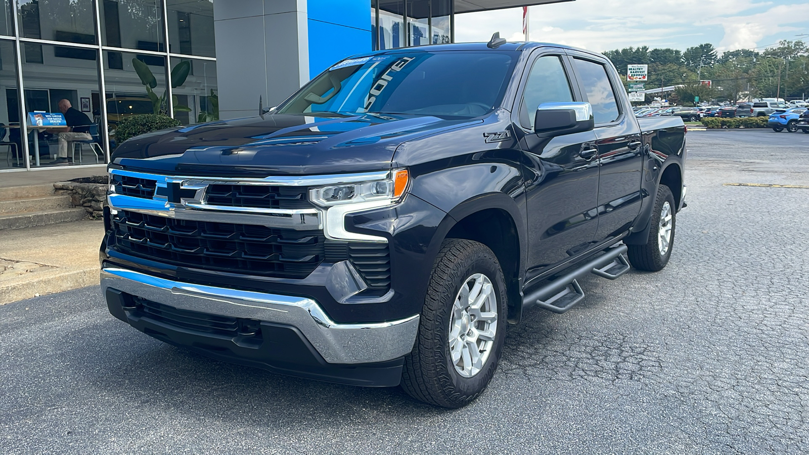 2022 Chevrolet Silverado 1500 LT 1