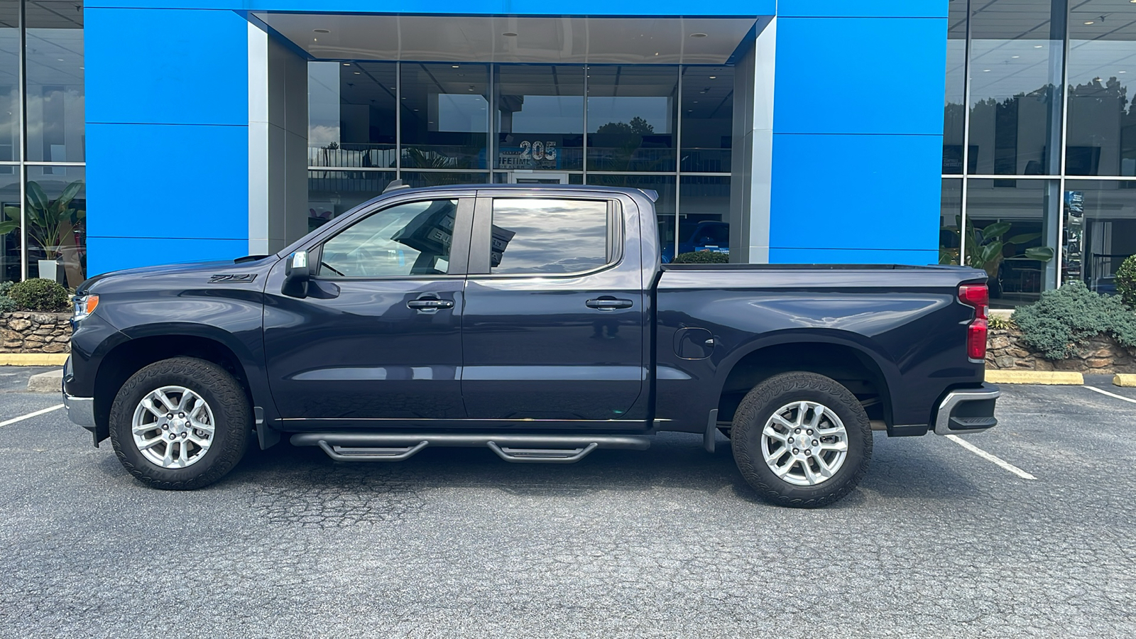 2022 Chevrolet Silverado 1500 LT 4