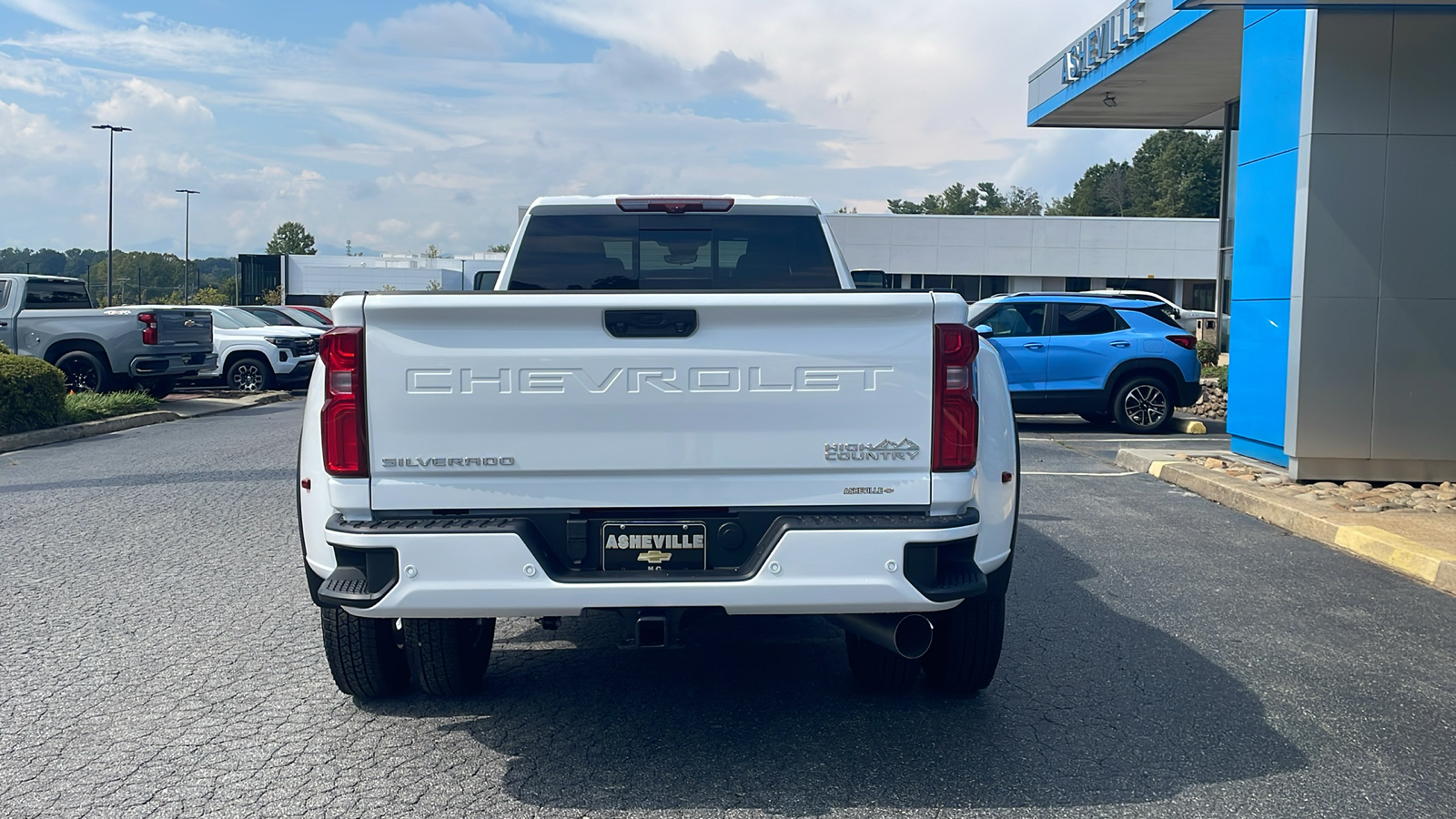 2025 Chevrolet Silverado 3500HD High Country 6