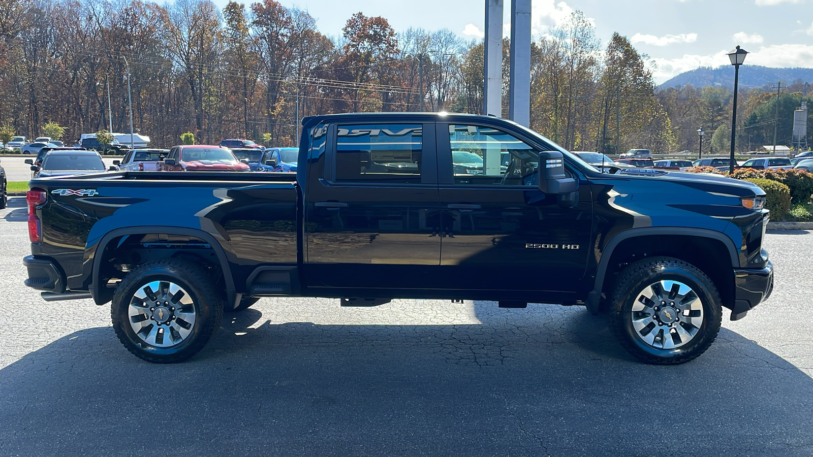 2025 Chevrolet Silverado 2500HD Custom 9