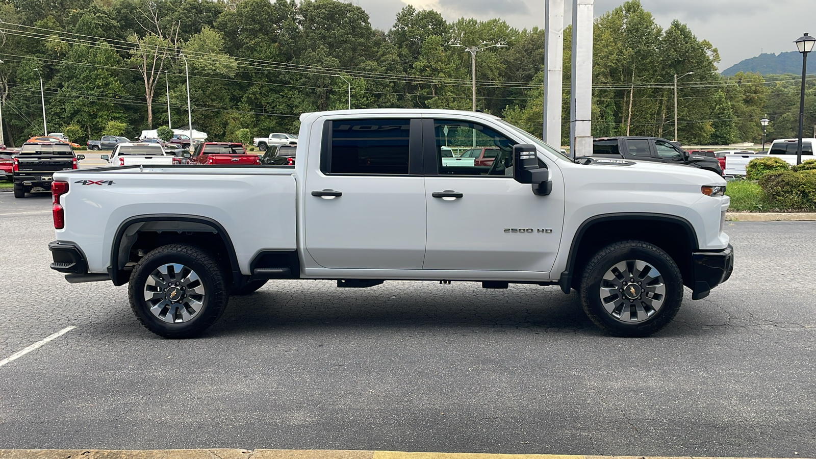 2025 Chevrolet Silverado 2500HD Custom 9