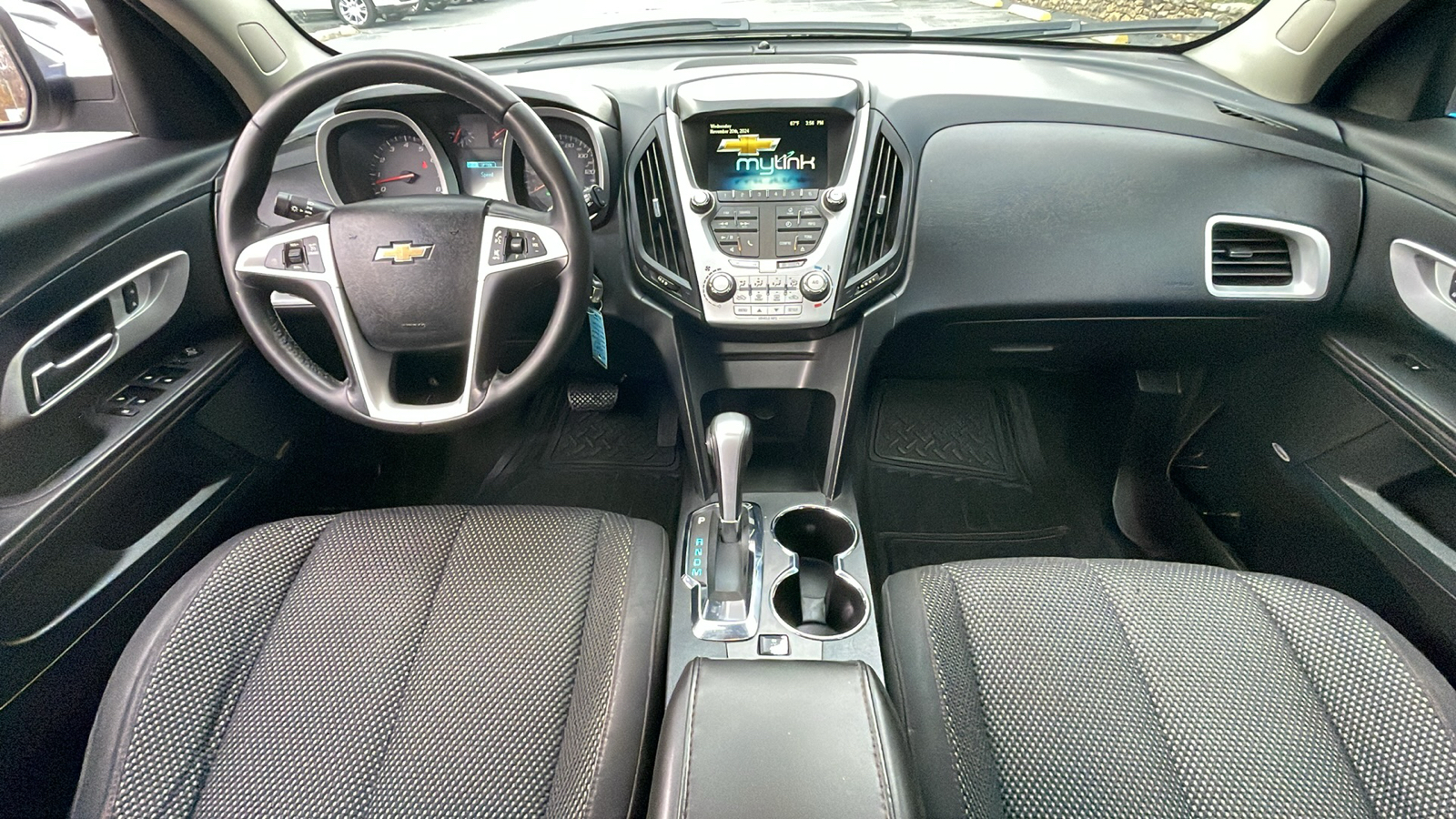 2015 Chevrolet Equinox LT 34