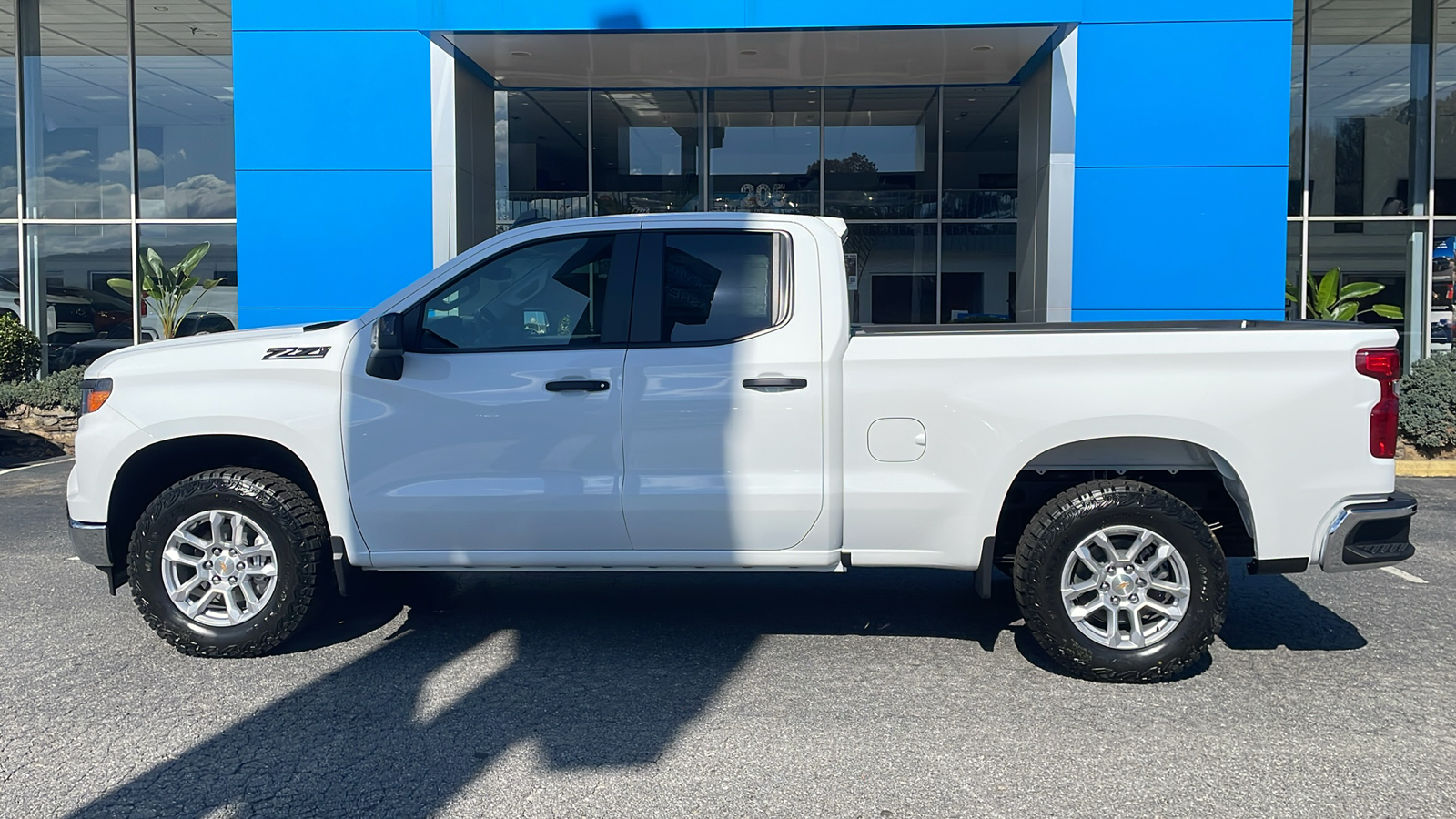 2025 Chevrolet Silverado 1500 WT 4